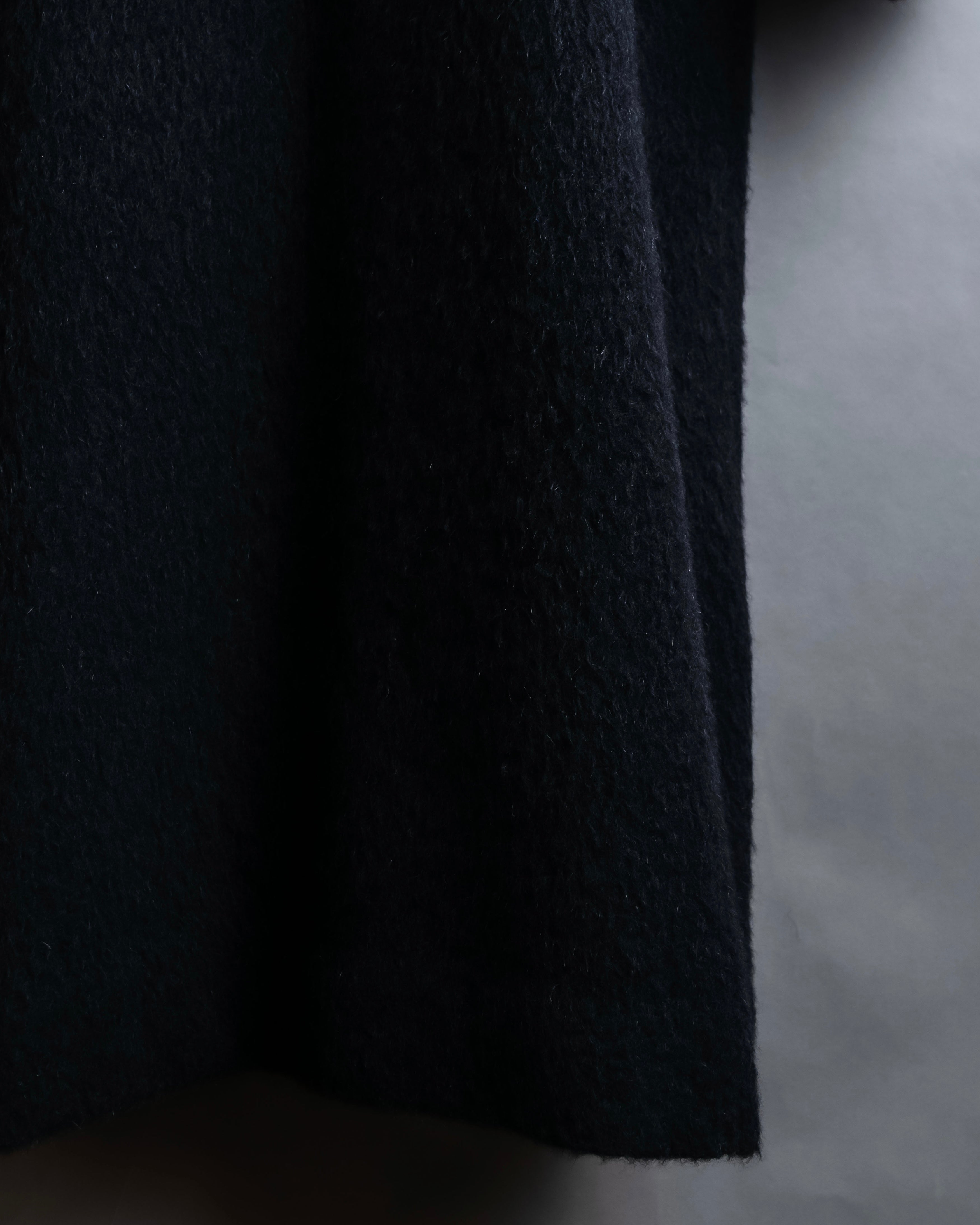 "YVES SAINT LAURENT" Large shawl collar black long coat