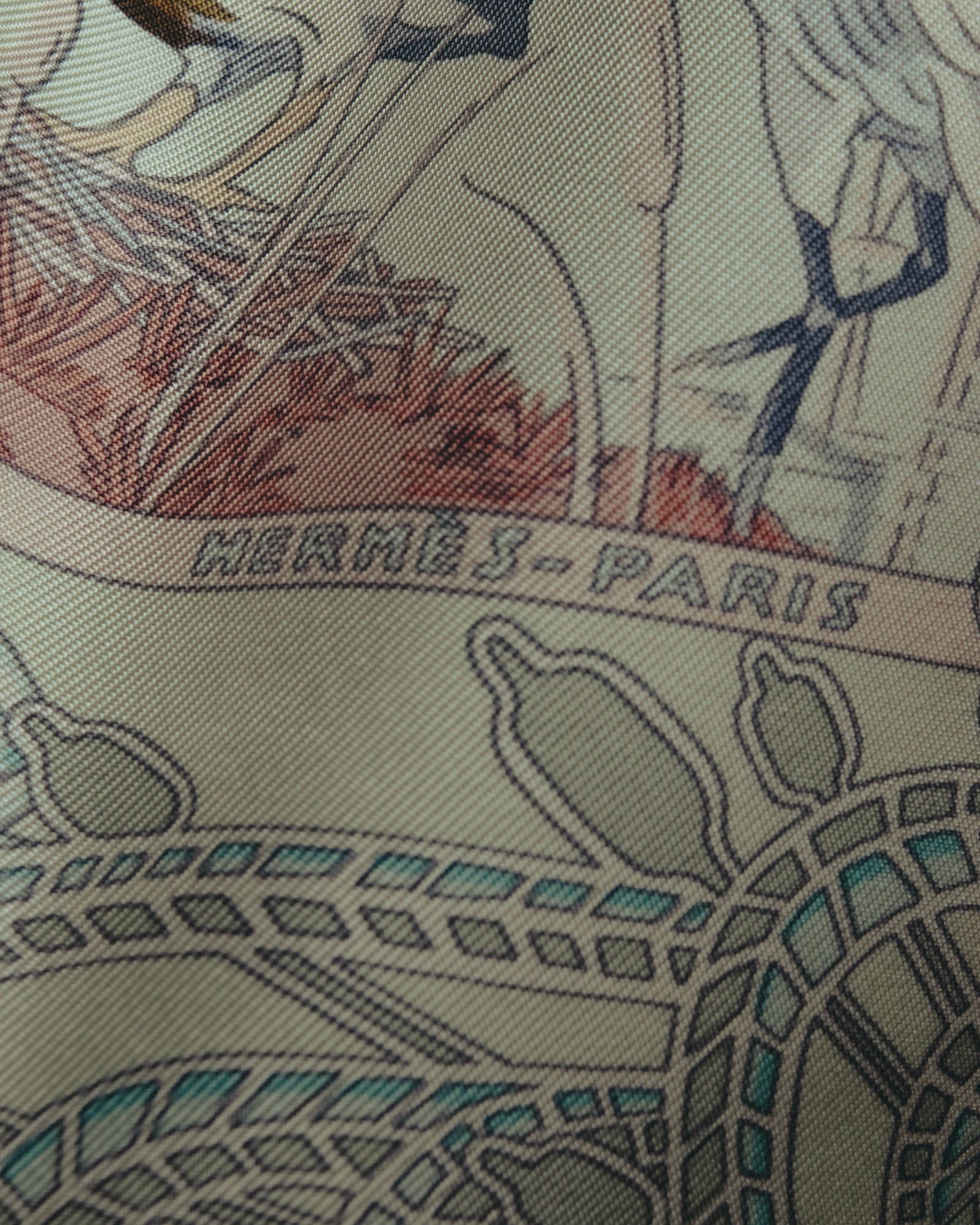 "Hermès" 00's Pastel bird print silk scarf
