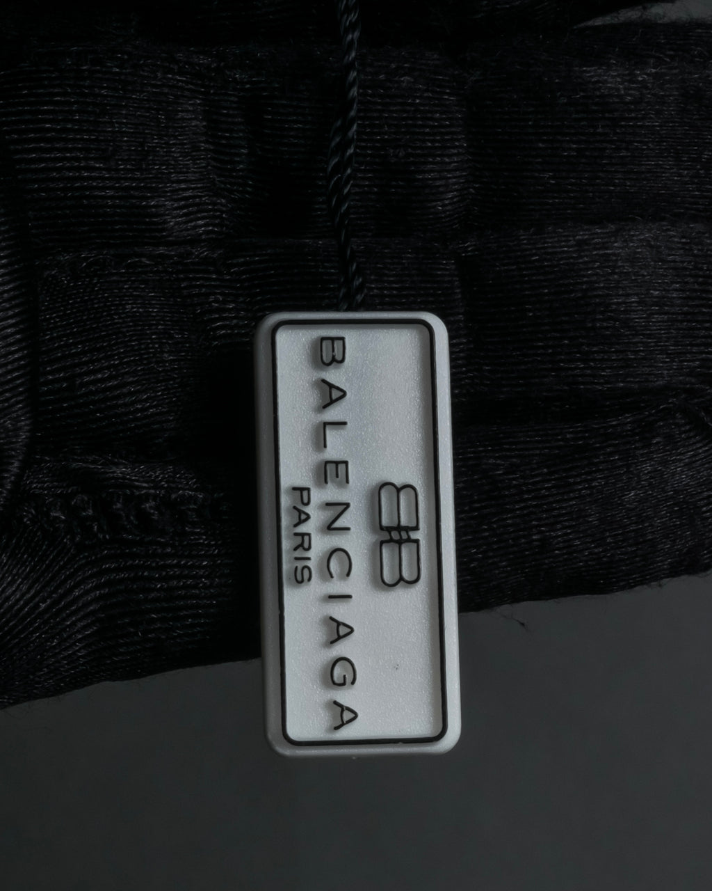 "BALENCIAGA" 2000’s bb logo tonneau bracelet watch