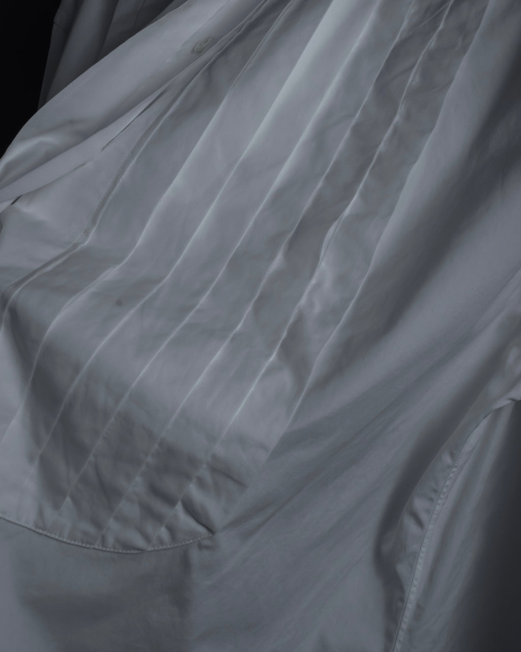 "CHANEL" 96's Spring collection tuck pleats shirt