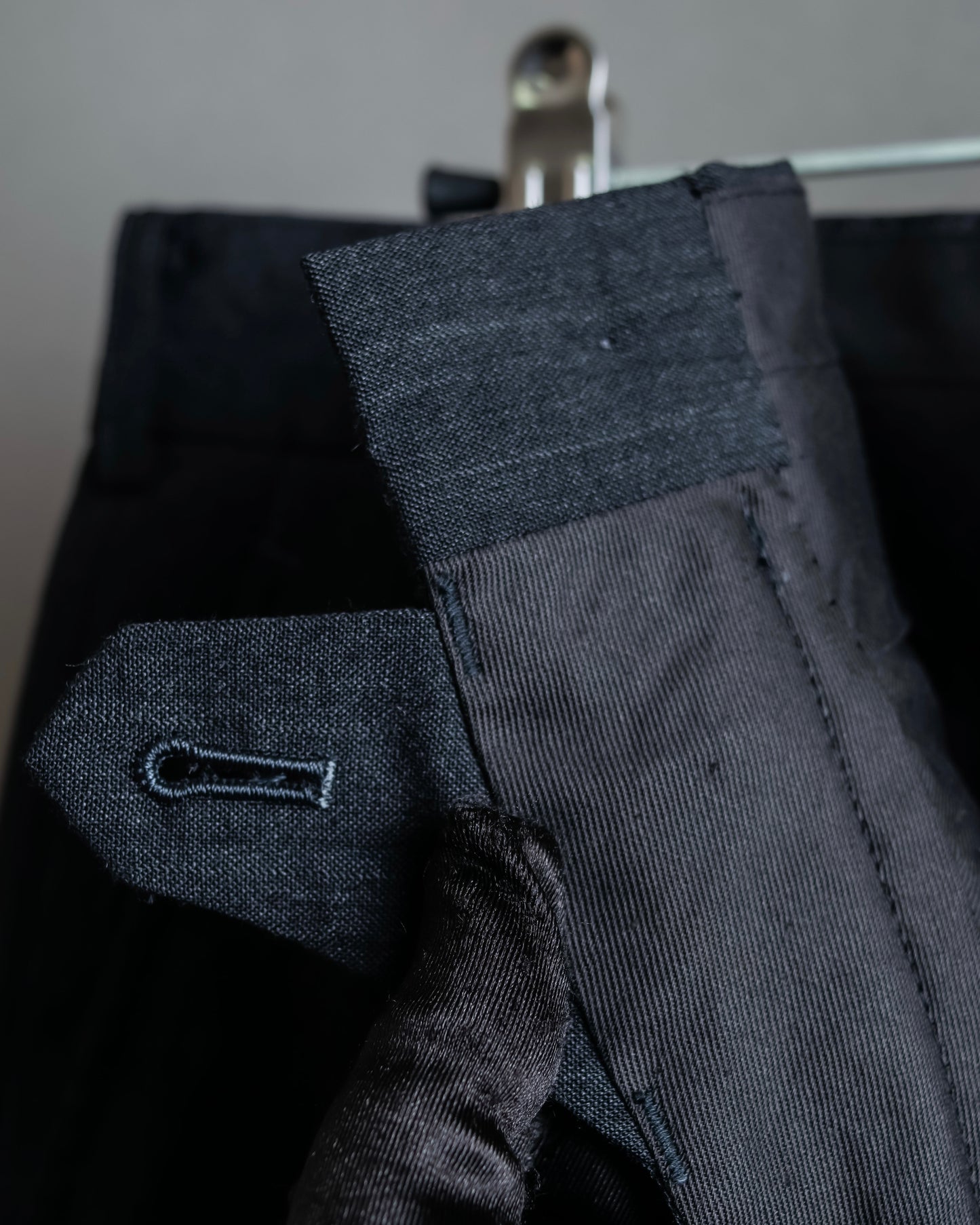 "COMME des GARCONS
HOMME" Notch lapel tailored jacket & wide tapered slacks charcoal gray set up