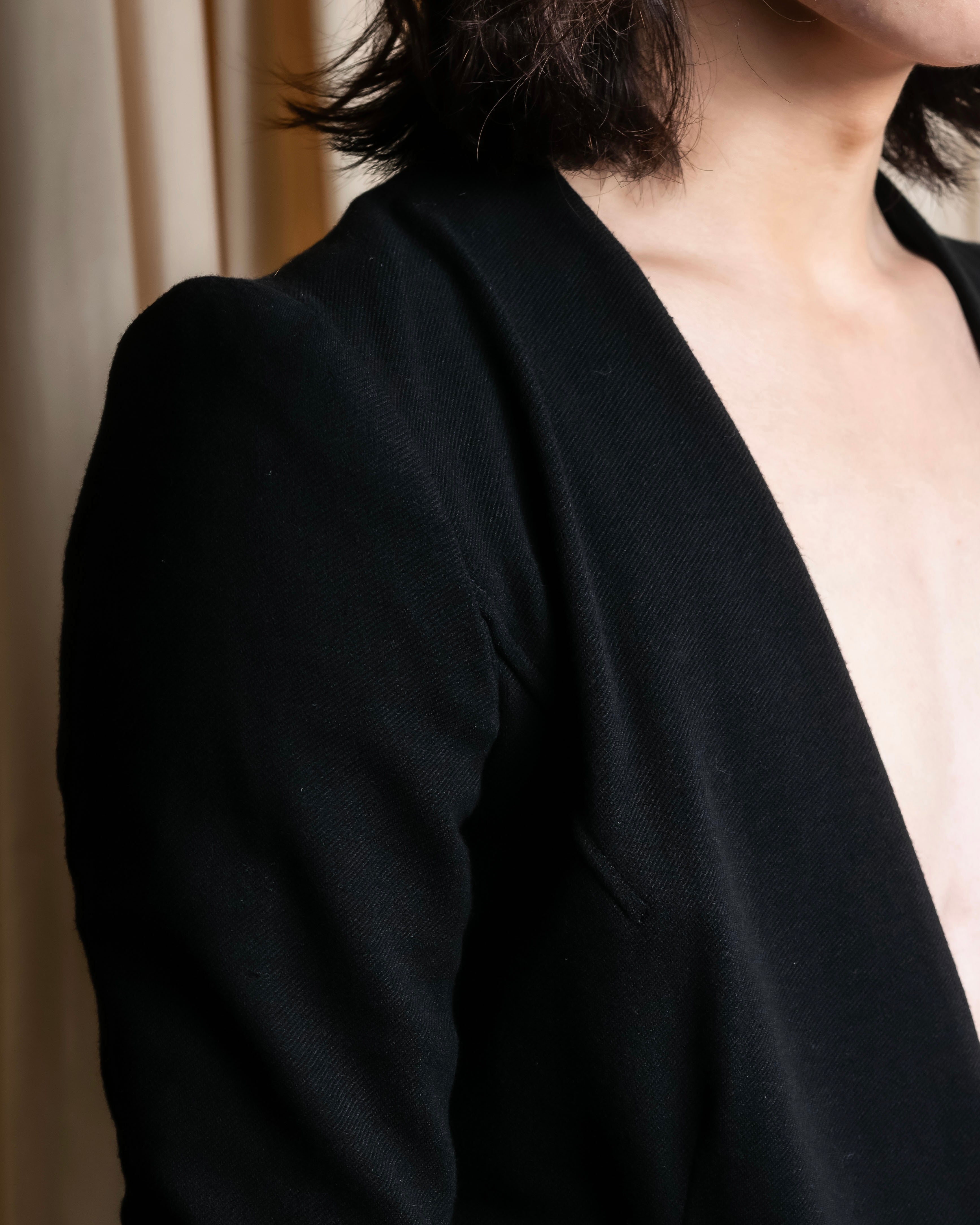 "HELMUT LANG" Zipper design sharp angle cutaway jacket