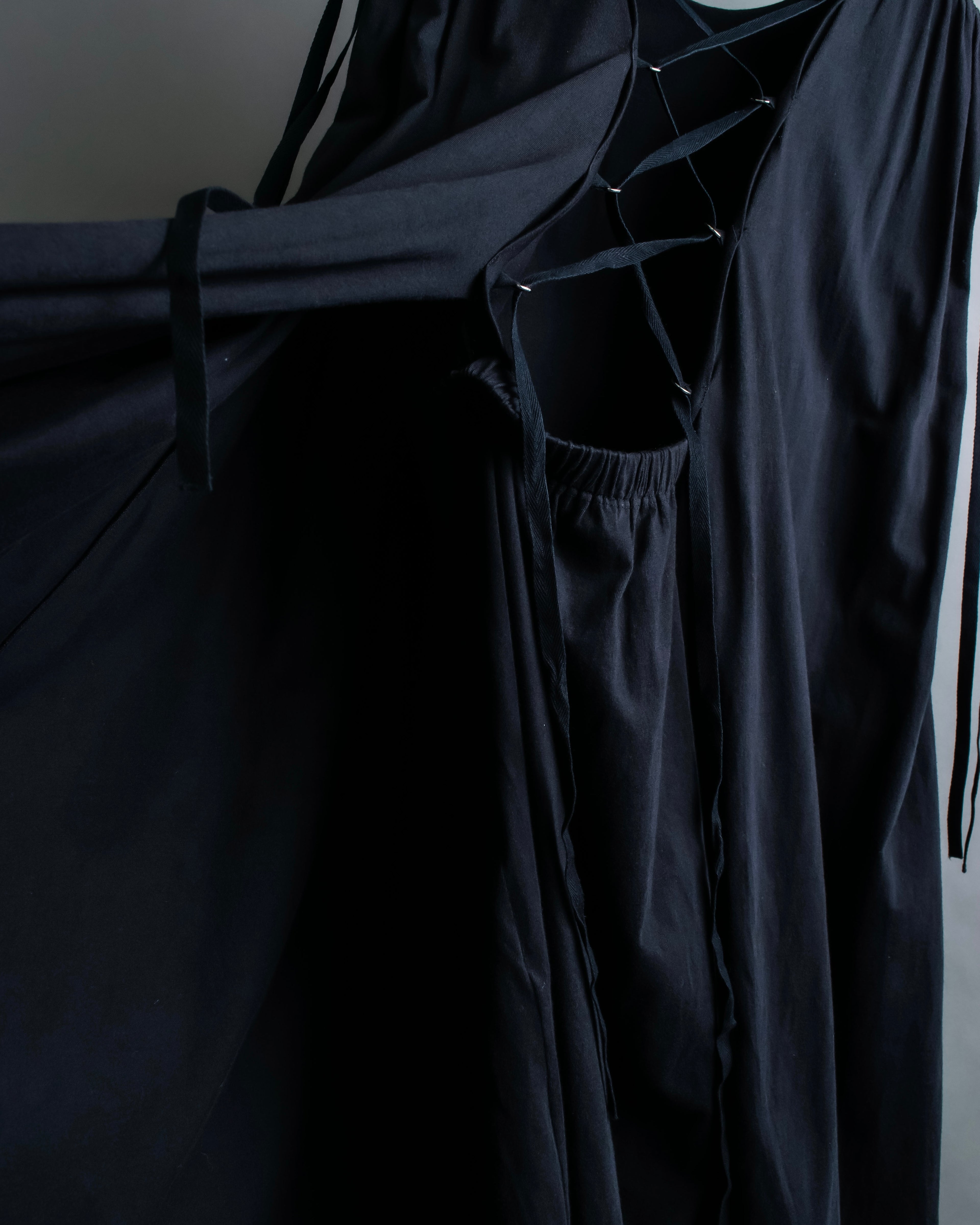 “N°21” Lace up designed no sleeves one piece