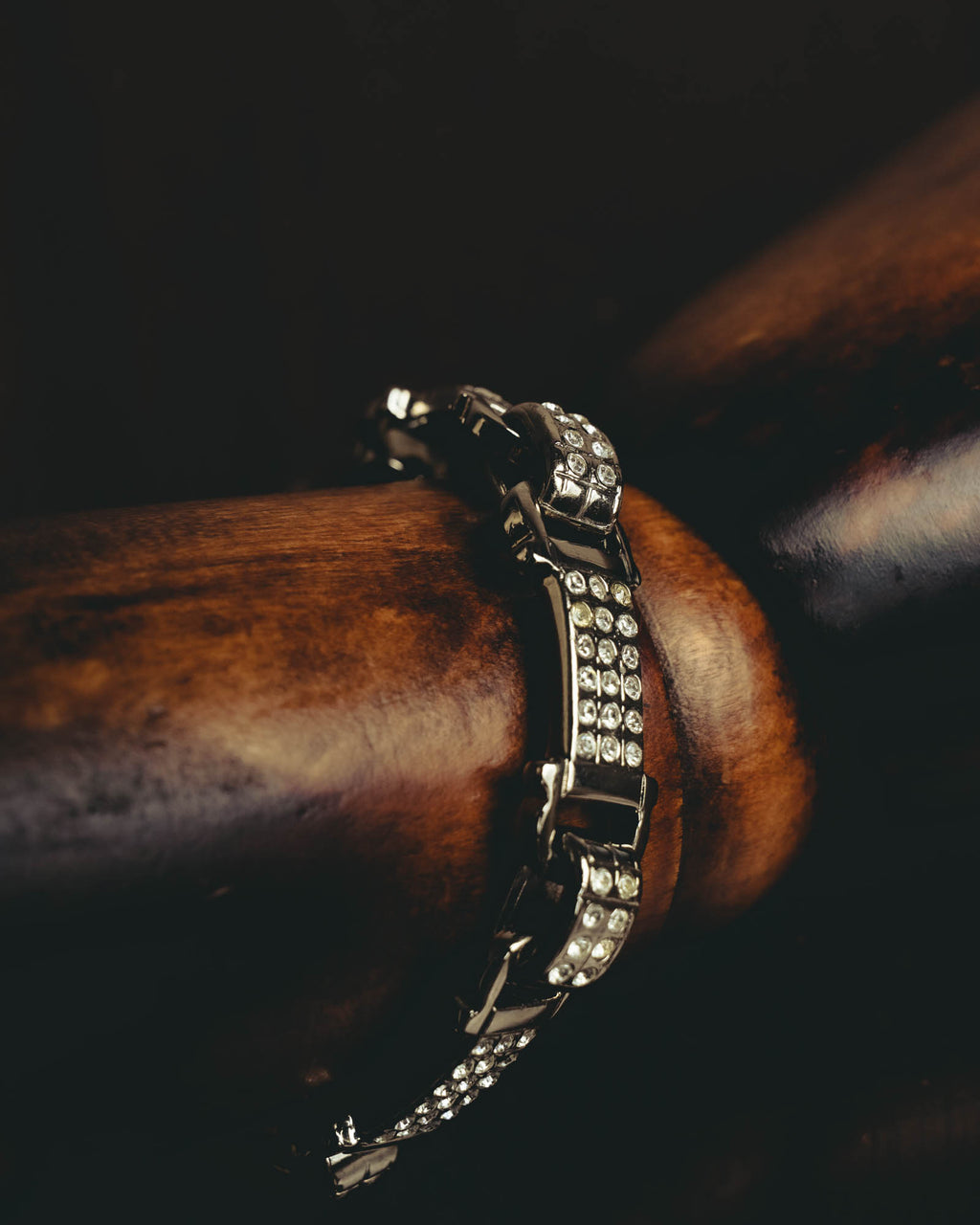 "Ferragamo" Sparkling crystal link bracelet