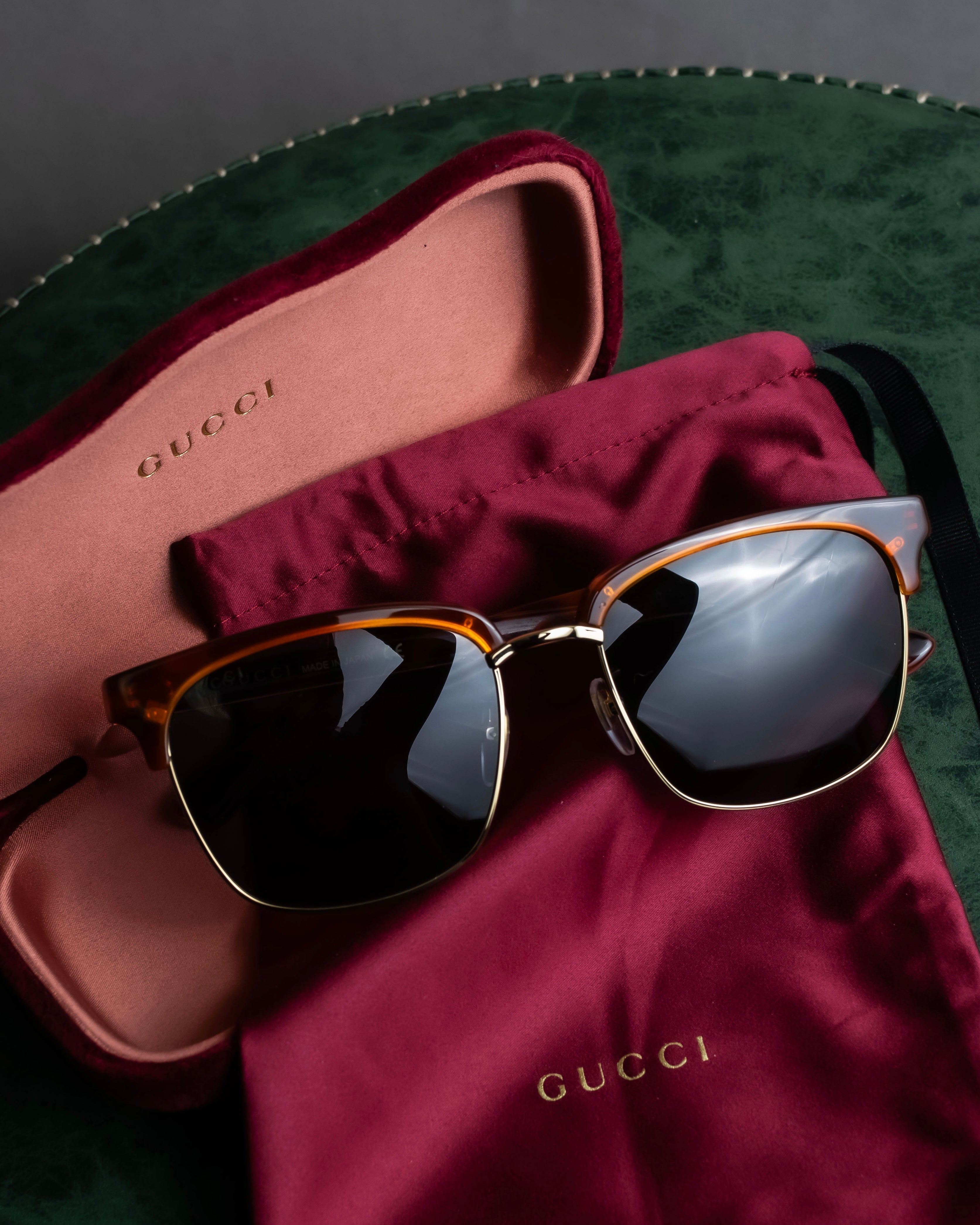 "GUCCI" Classic hermrim design sunglasses