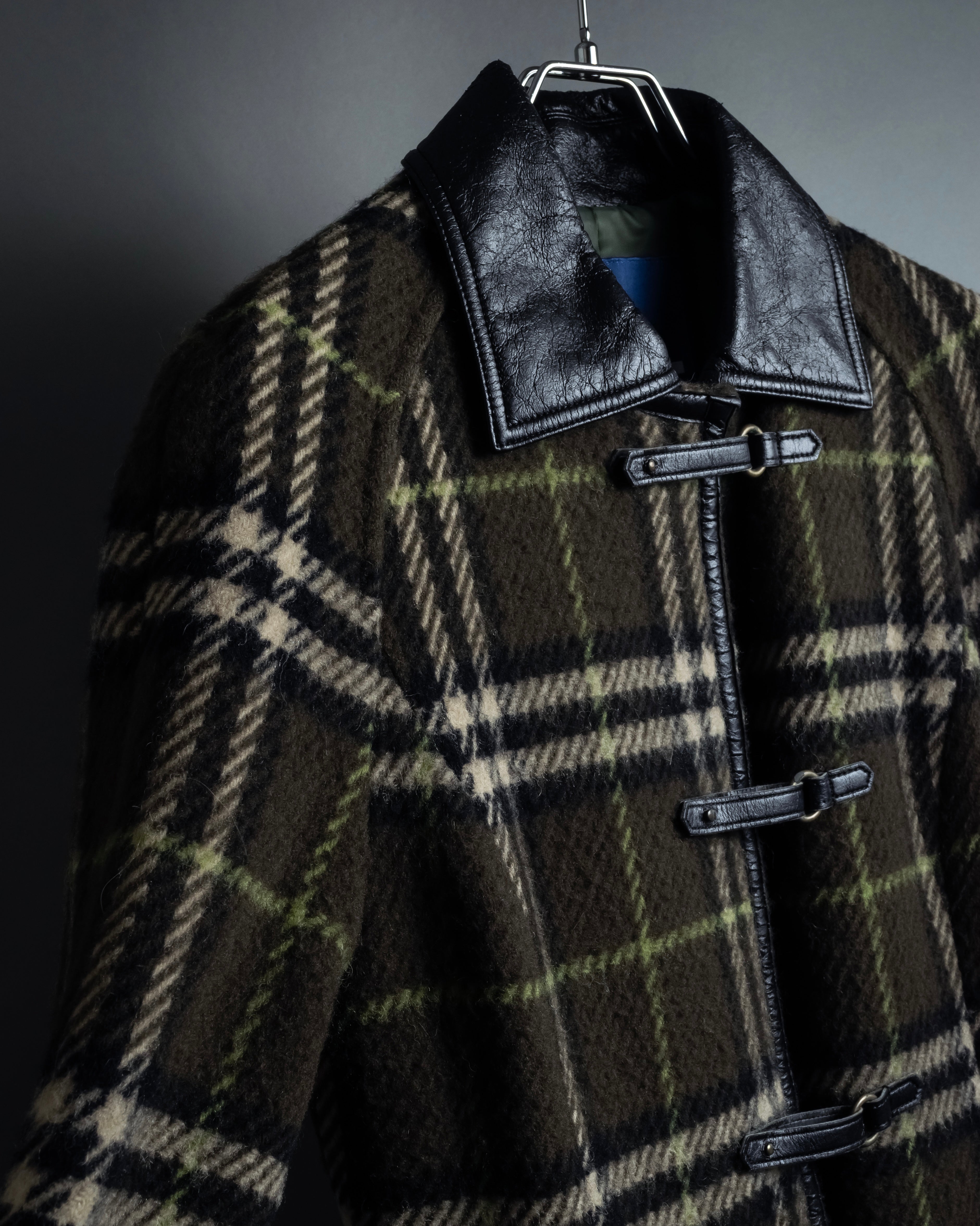 "BURBERRY" Leather switching design check tweed coat