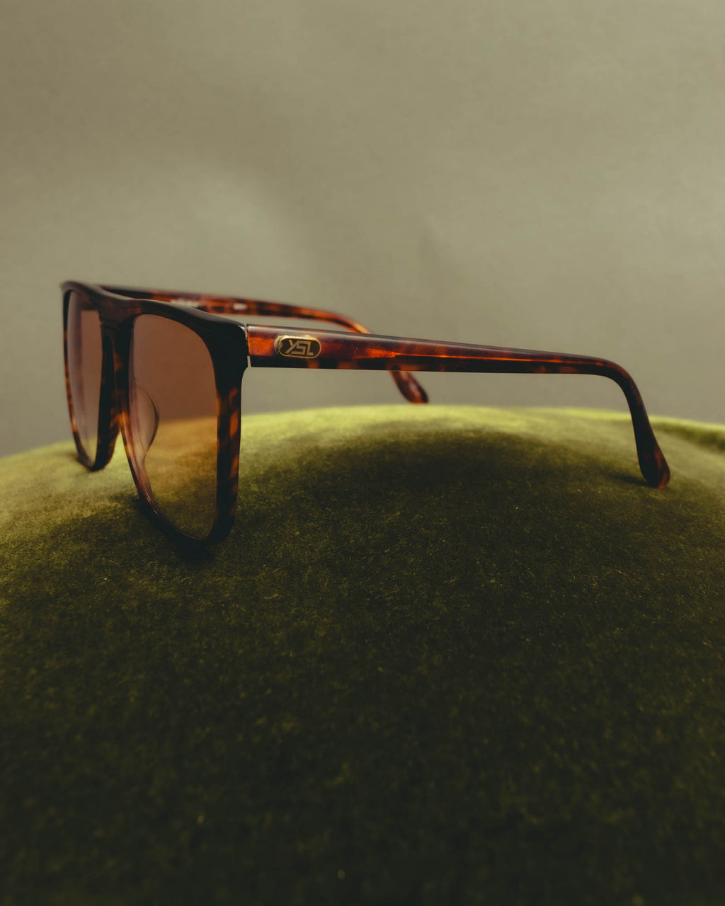 "Yves Saint Laurent" 80's Oversized tortoiseshell square sunglasses