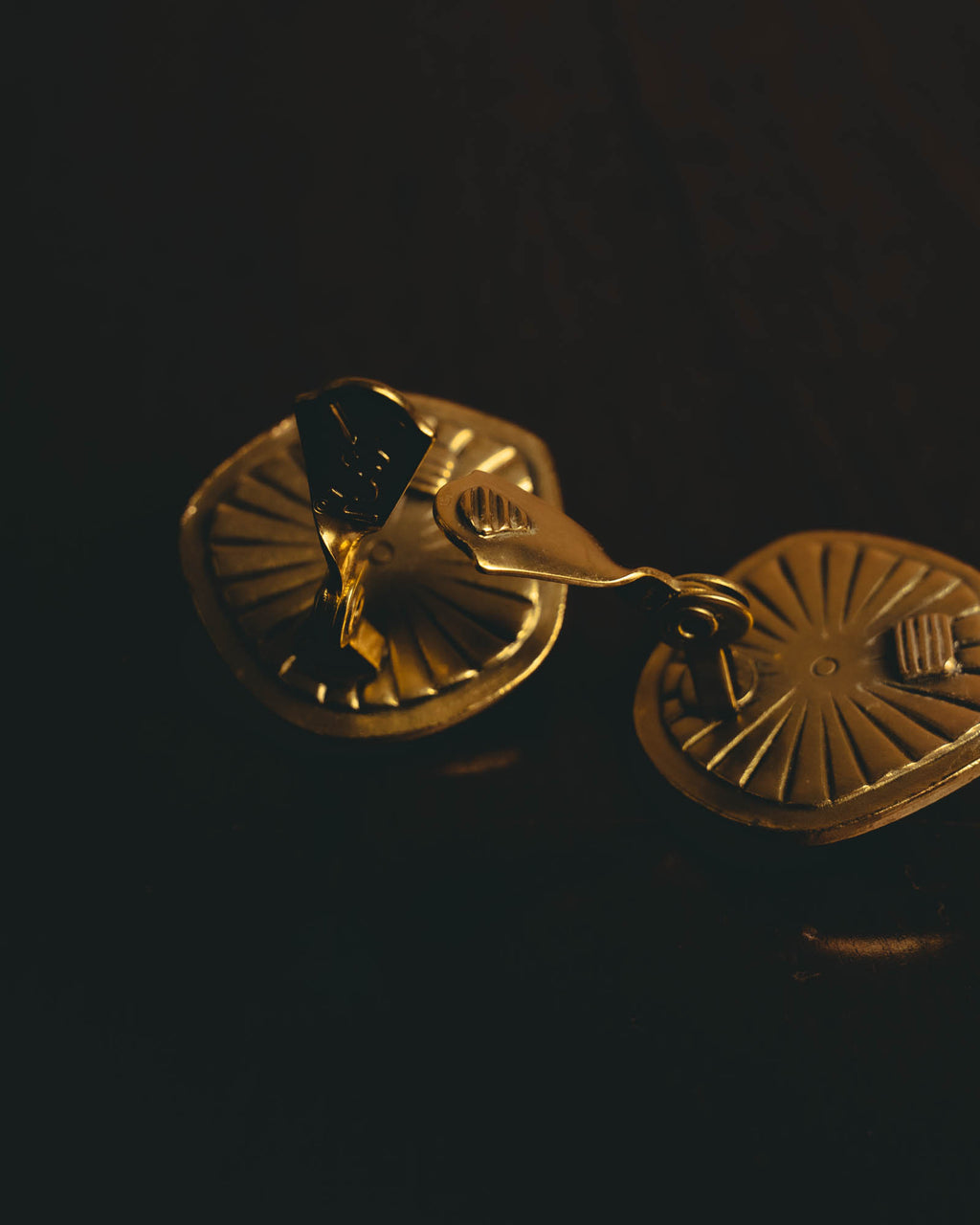 "Yves Saint Laurent" 80's-90's Sculptural black cabochon clip-on earrings