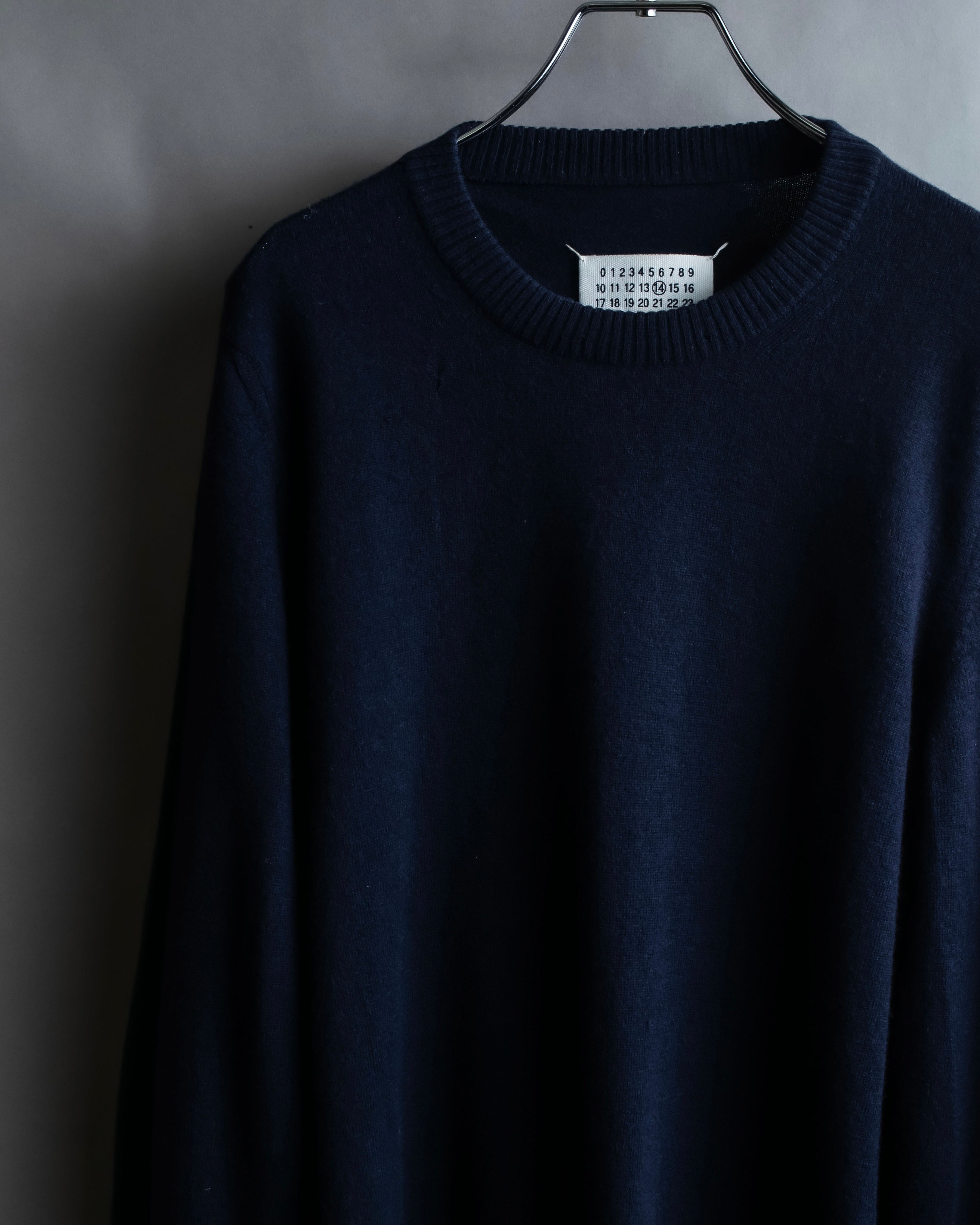 "MAISON MARGIELA" 16AW elbow patch design navy color knit
