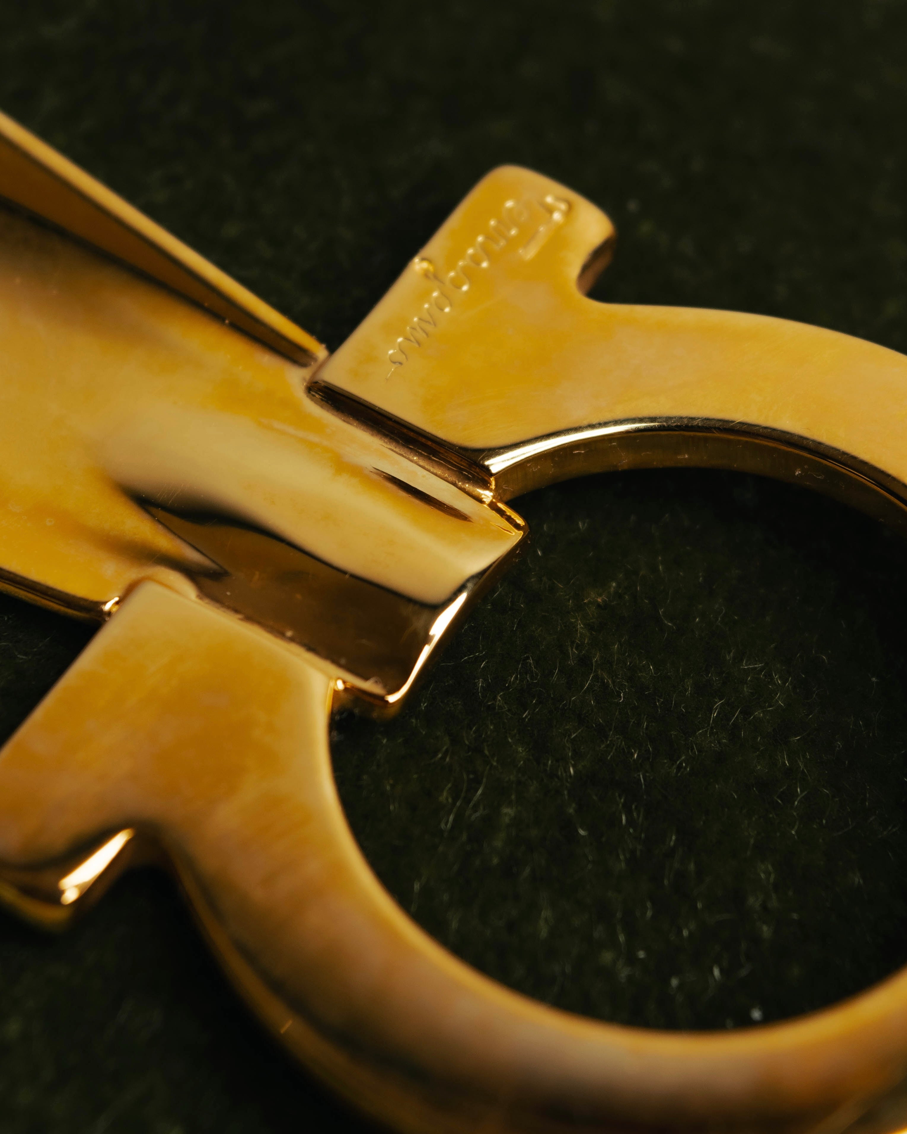 "Salvatore Ferragamo" 80's-00's Gold tone gancini metal shoehorn