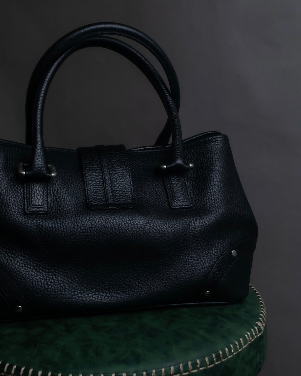 "BURBERRY" Silver stud design grained leather one-handle bag