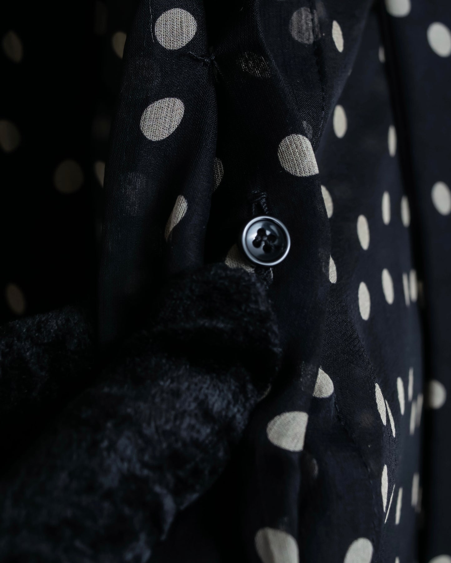 "Saint Laurent Paris 2020"
Ribbon detail polka dot pattern sheer shirt