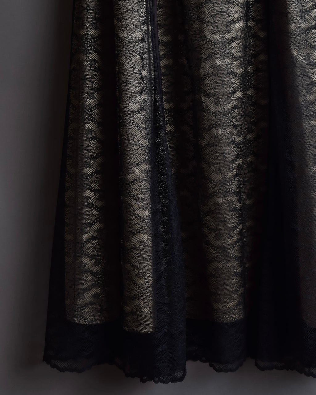 "LANVIN en Bleu" Flowers black lace layered skirt