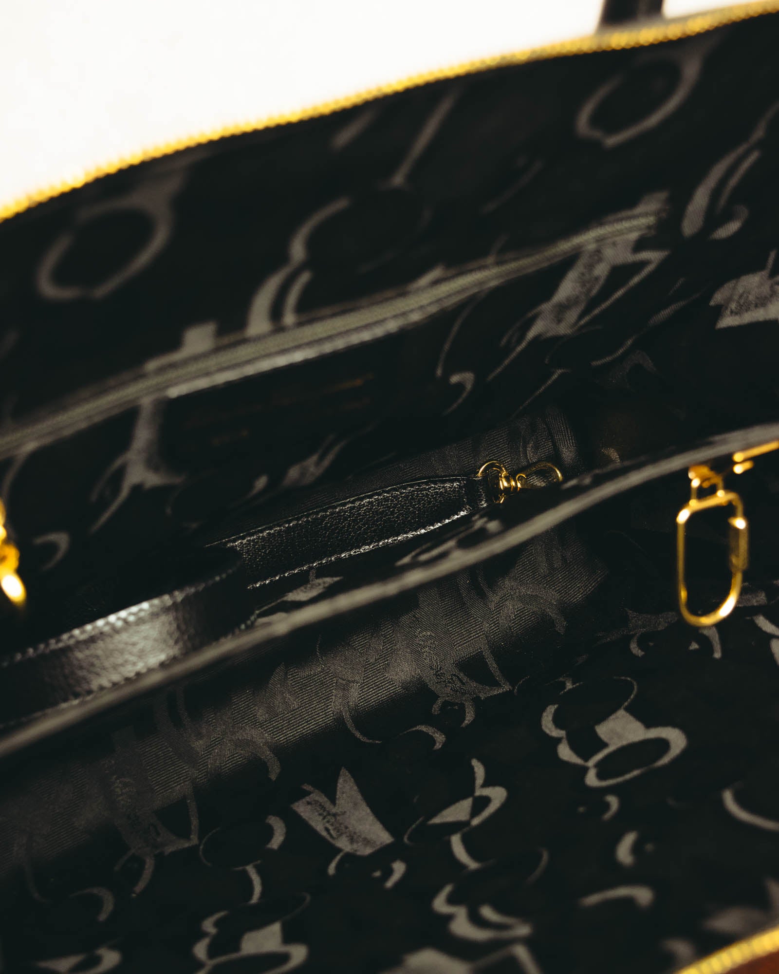 "Salvatore Ferragamo" 90's-00's Structured leather top handle bag