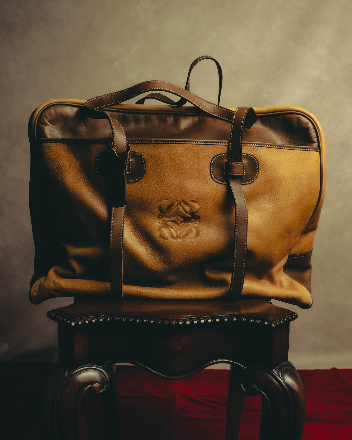 -SPECIAL- “LOEWE” 90’s Anagram embossed wide-opening leather boston bag