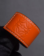 "LOEWE" Anagram logo engraved leather bracelet