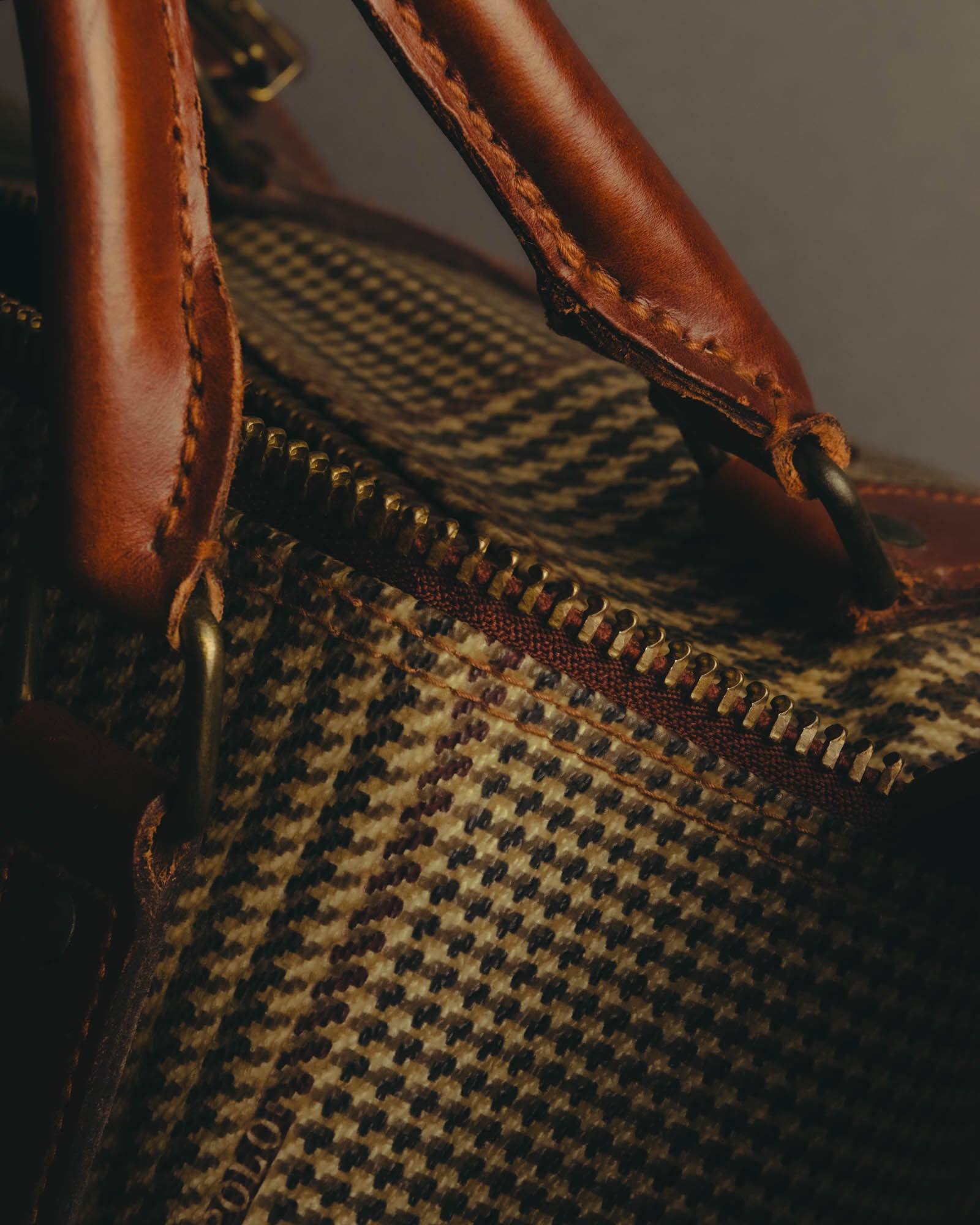 "Polo Ralph Lauren" 80's-90's Houndstooth leather trim travel bag