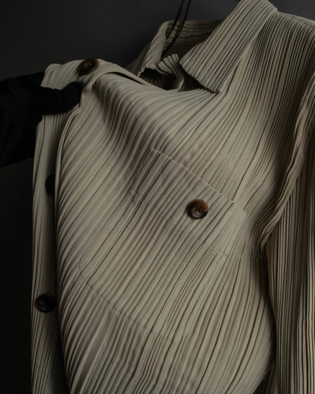 "ISSEY MIYAKE" Fine pleated shirt jacket