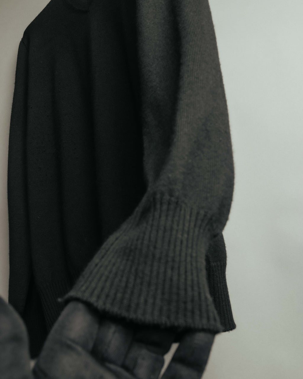 -SPECIAL- “HERMÈS” 90’s-00’s Cashmere wool v-neck knit