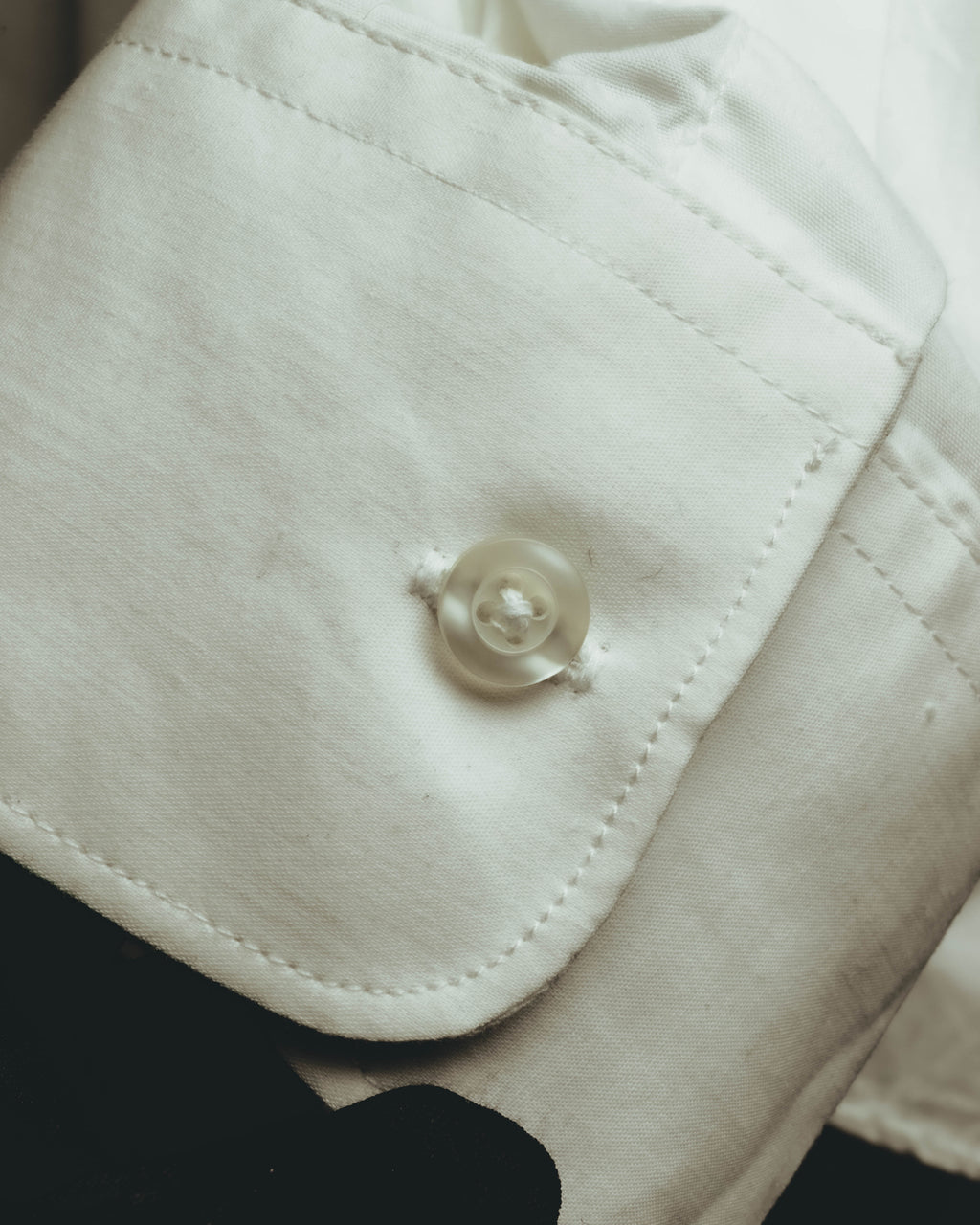 "Vintage" 90's-00's Pleated front tuxedo shirt
