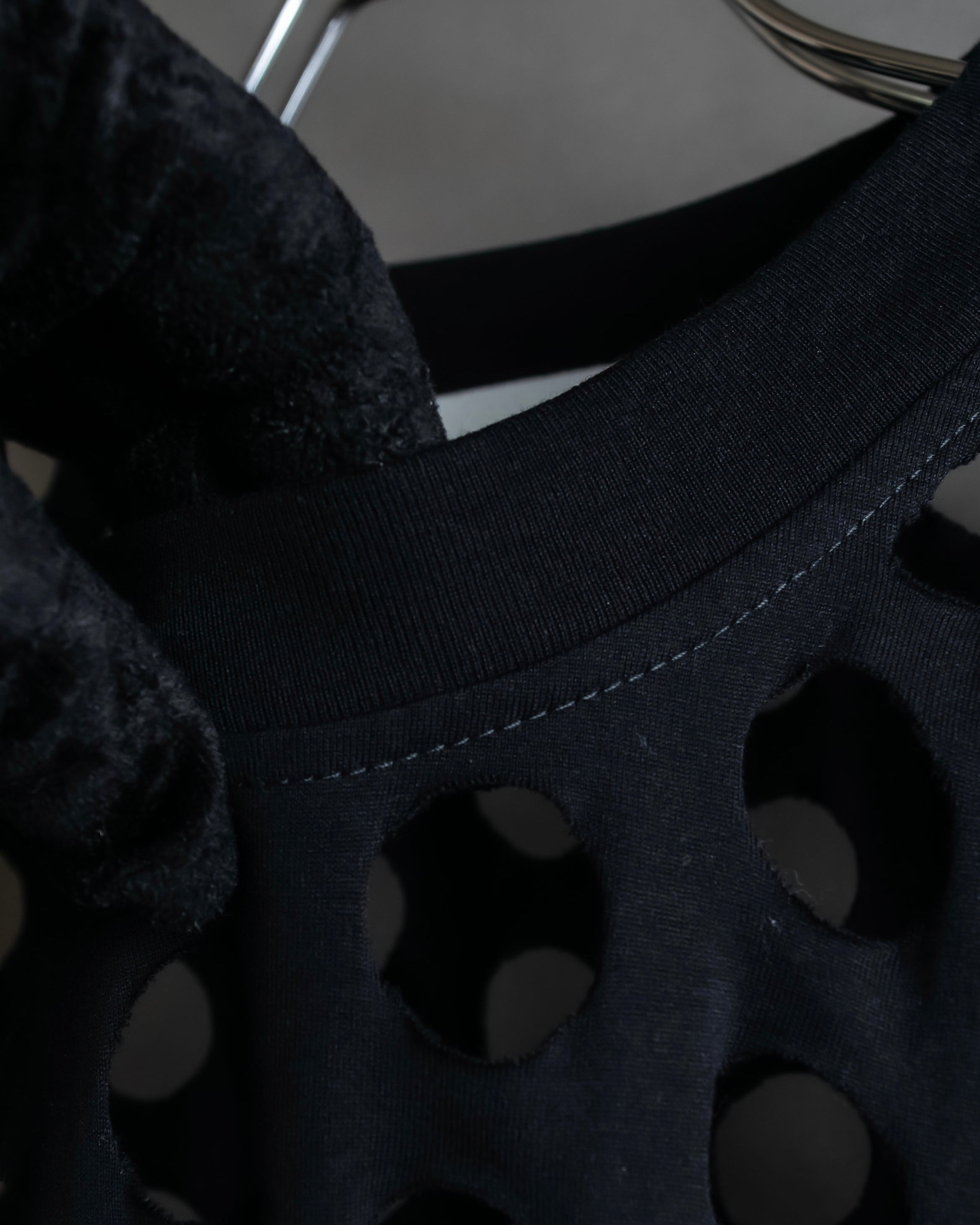 "MAISON MARGIELA" 20SS Circle cutting design pullover
