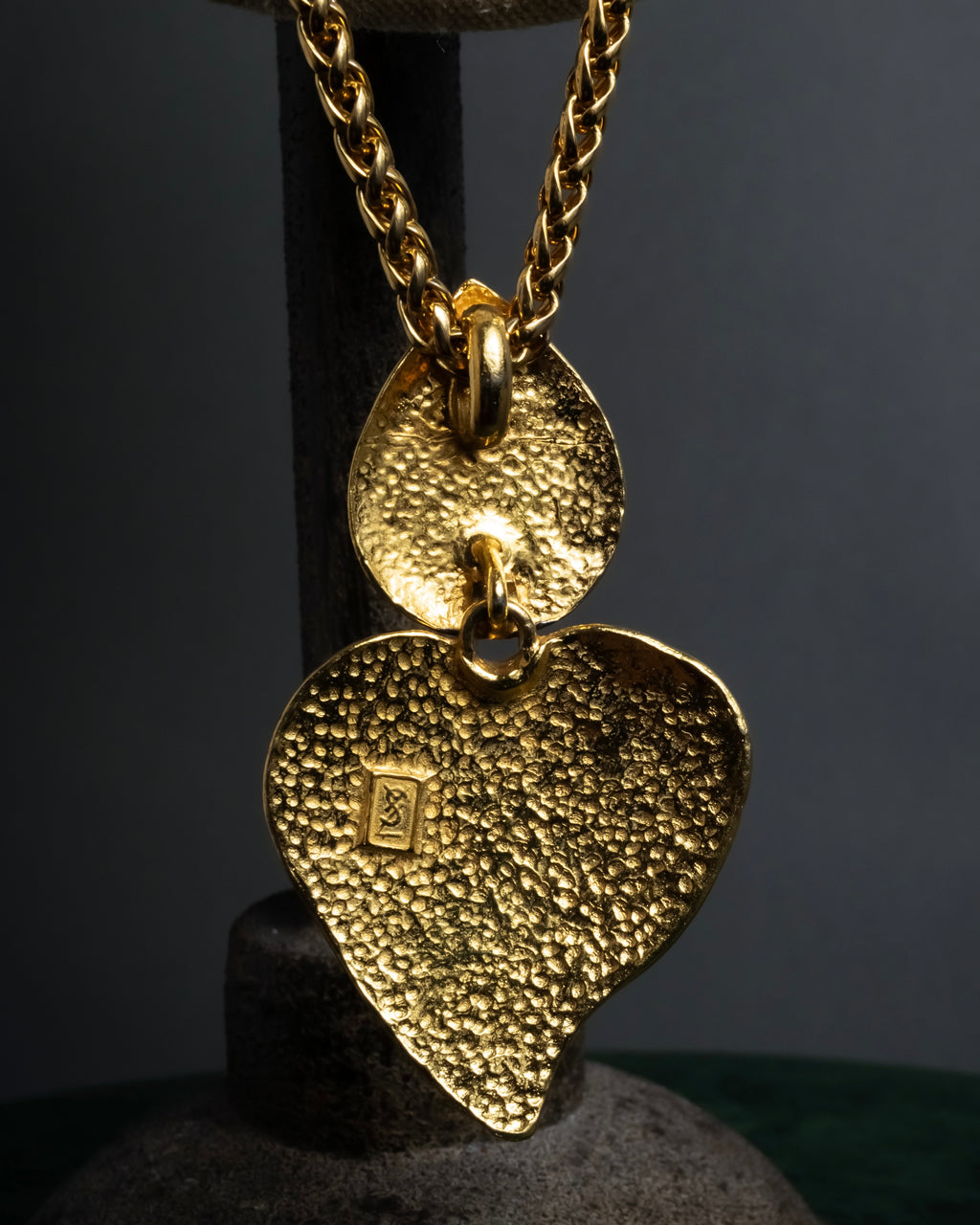 "YVES SAINT LAURENT" Vintage drop motif gold chain necklace