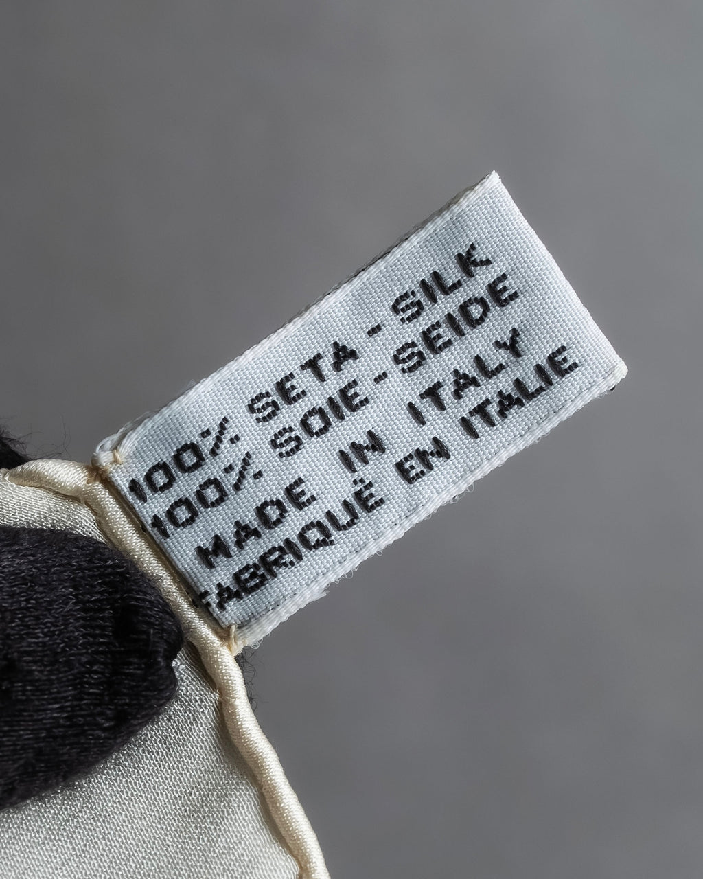 "CHANEL" Logo engraved ribbon motif design large scarf