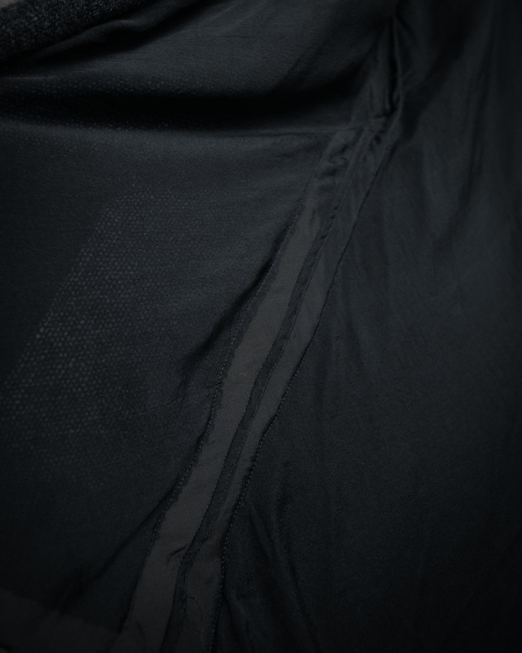 “DRIES VAN NOTEN” 90’s–Early 00’s Cashmere and silk layered belted cardigan