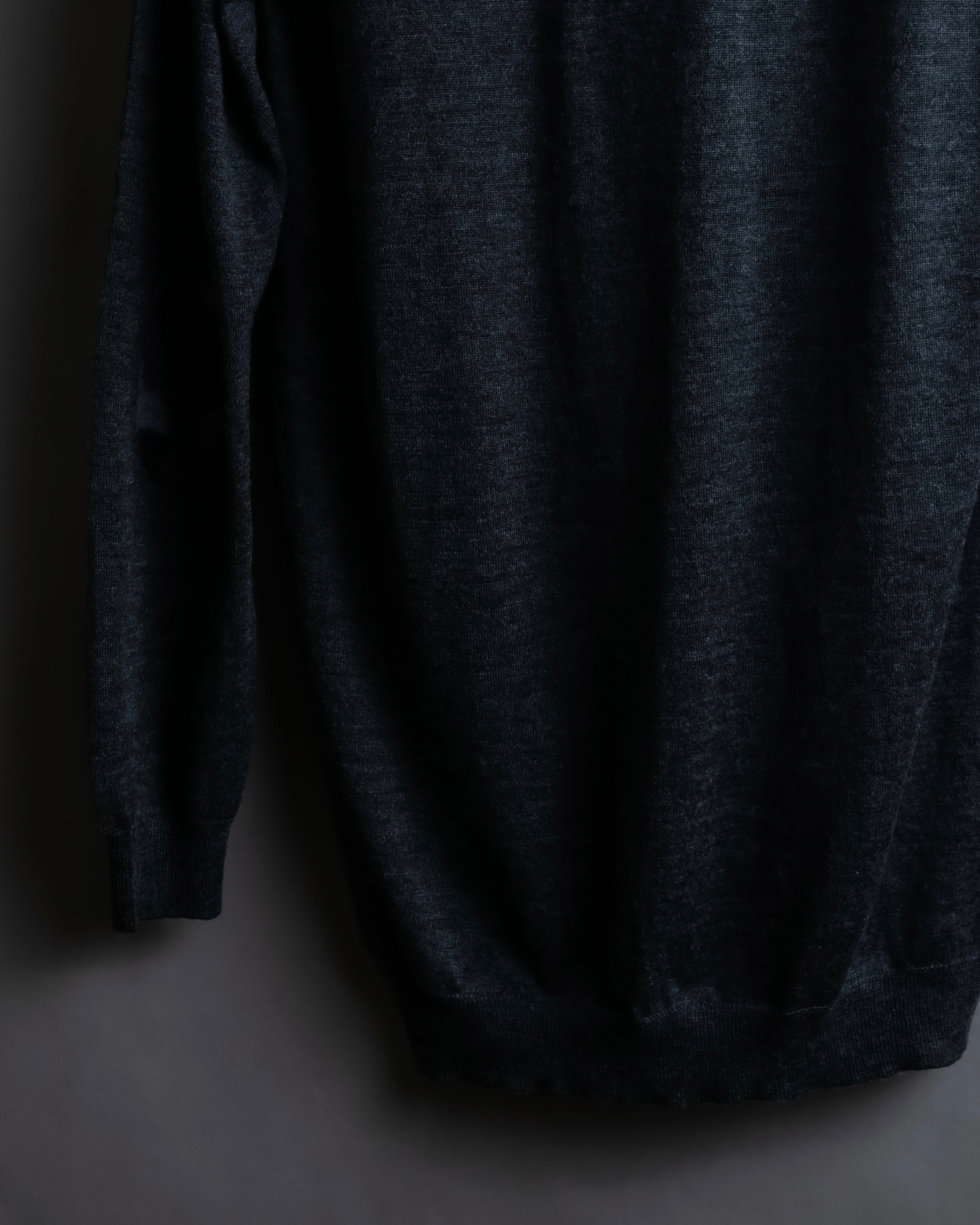 "PRADA" Camouflage pattern V-neck knit