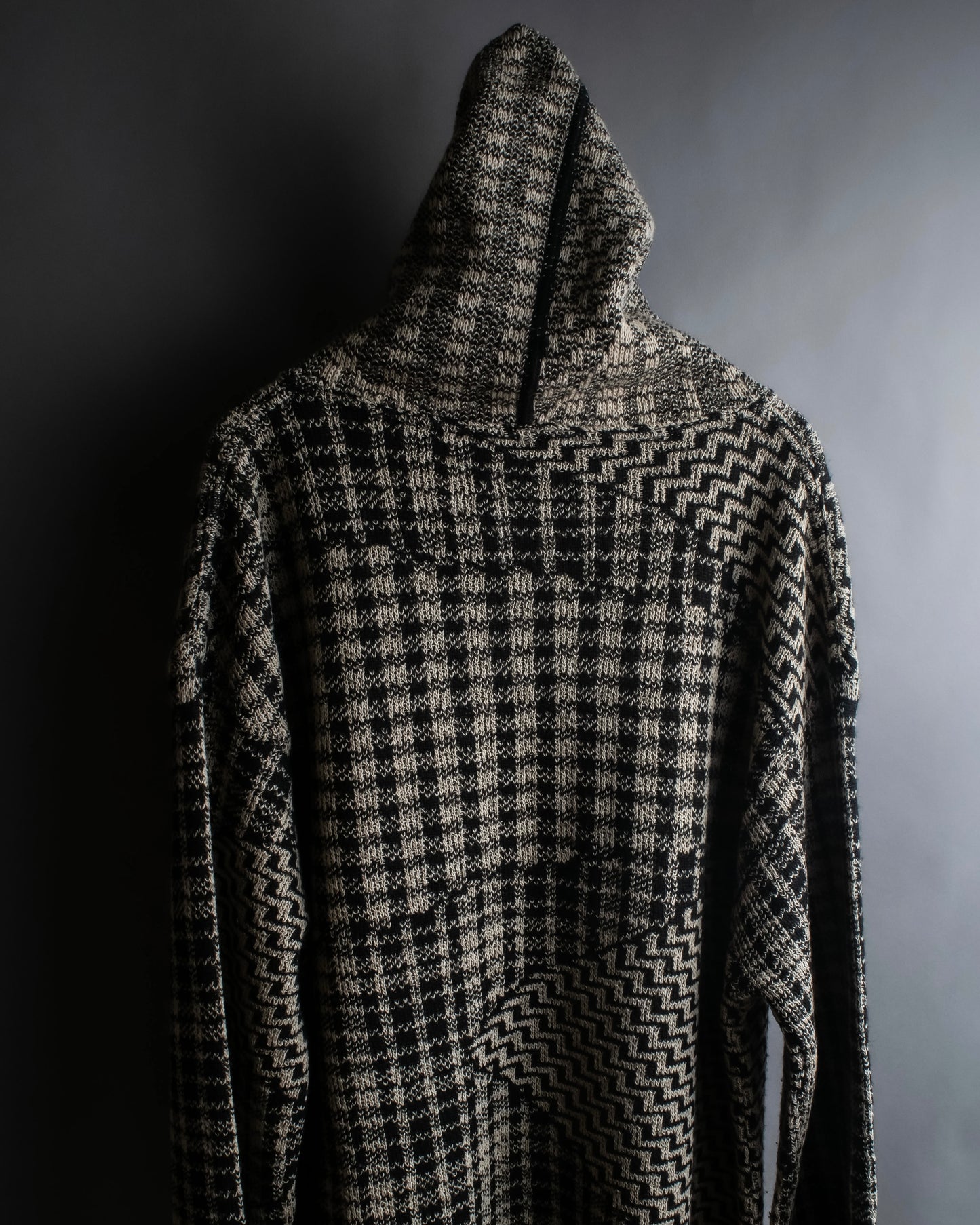 "FENDI" Houndstooth & zigzag pattern turtleneck tunic pullover