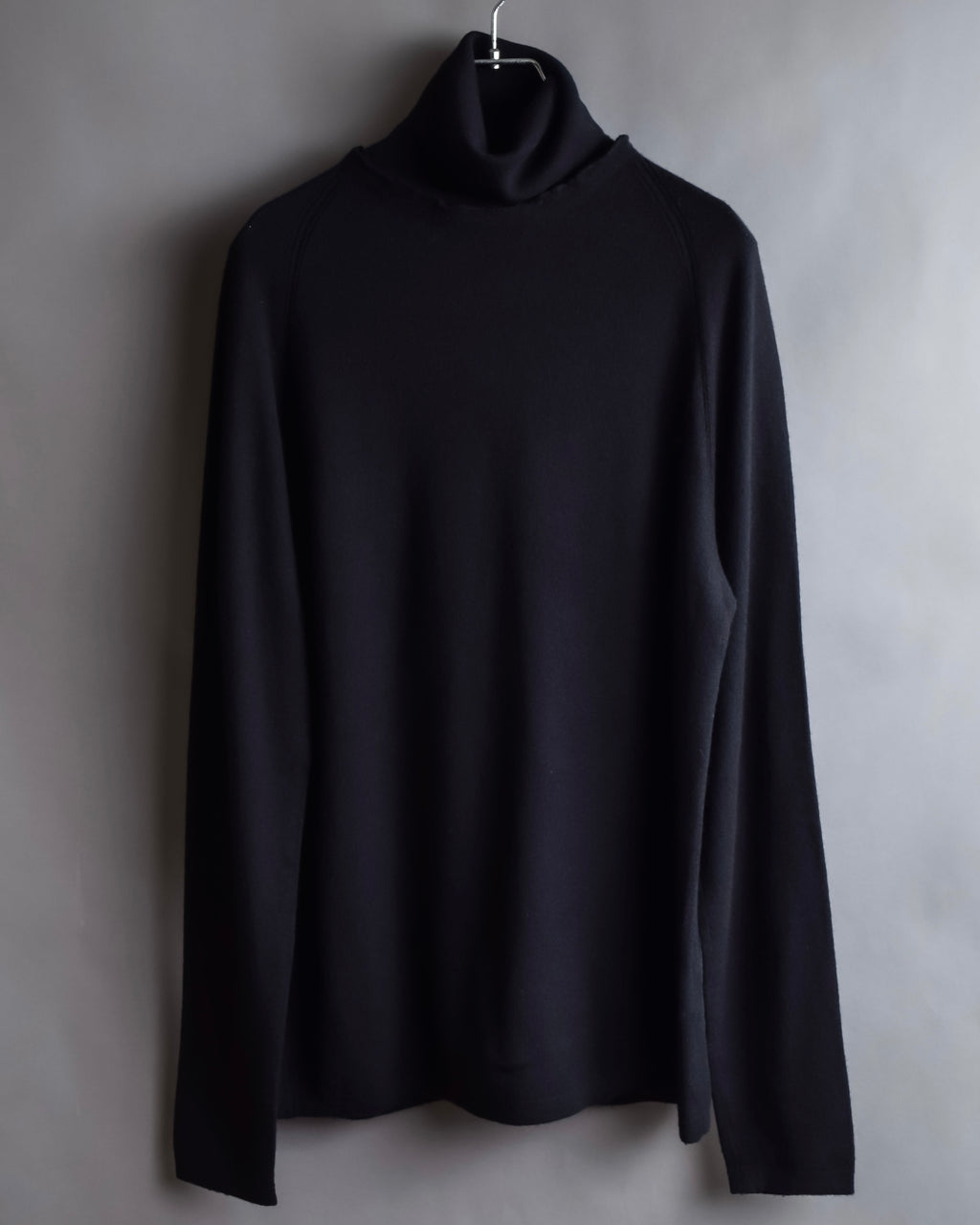 "DIOR" Edith Slimane period double high neck processing knit