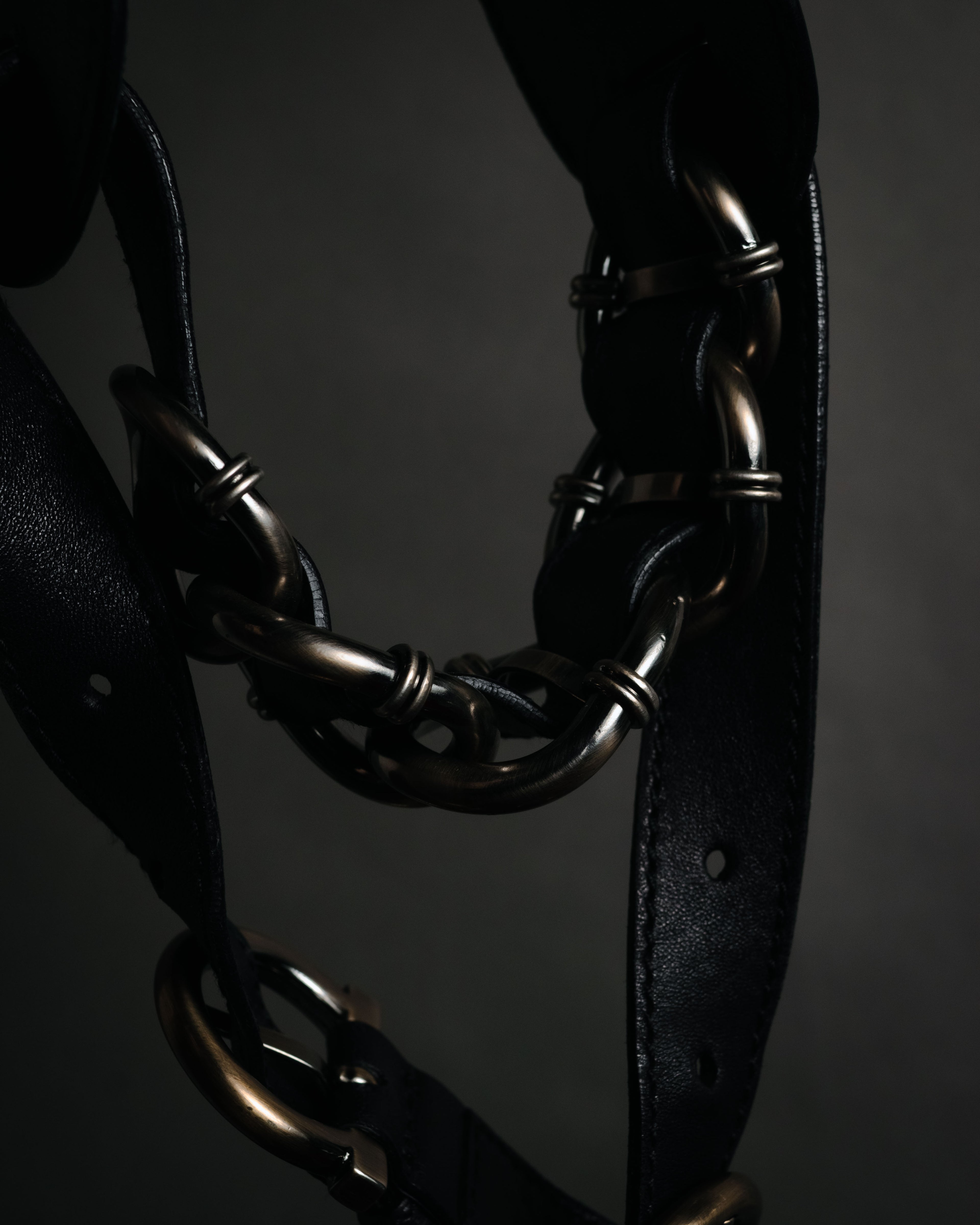 –SPECIAL– "Salvatore Ferragamo"
00’s Gancini ring-gathered nappa 2way bag