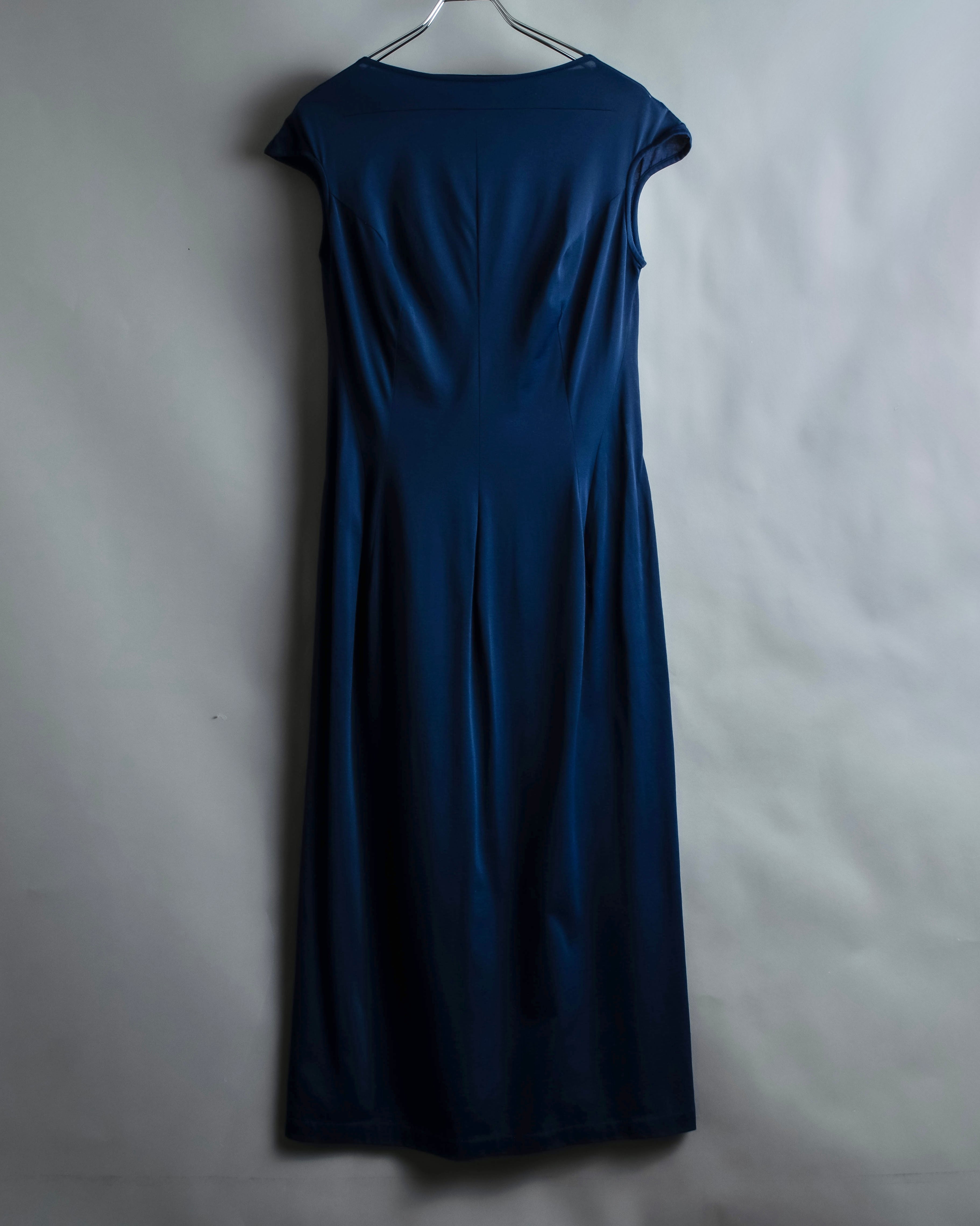 “Yohji Yamamoto” Beautiful color no sleeve dress