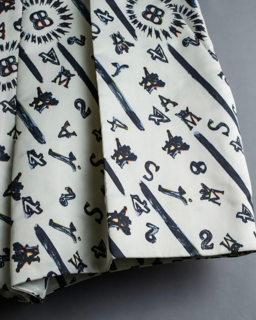 “BALENCIAGA” Number pattern designed shorts