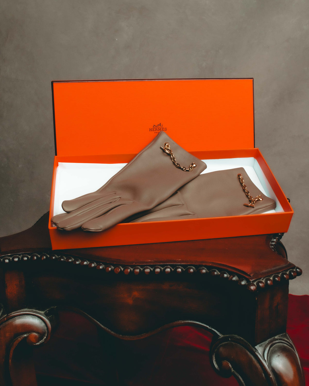 -SPECIAL- "Hermès" 20's Luxurious chain detailed lambskin leather gloves