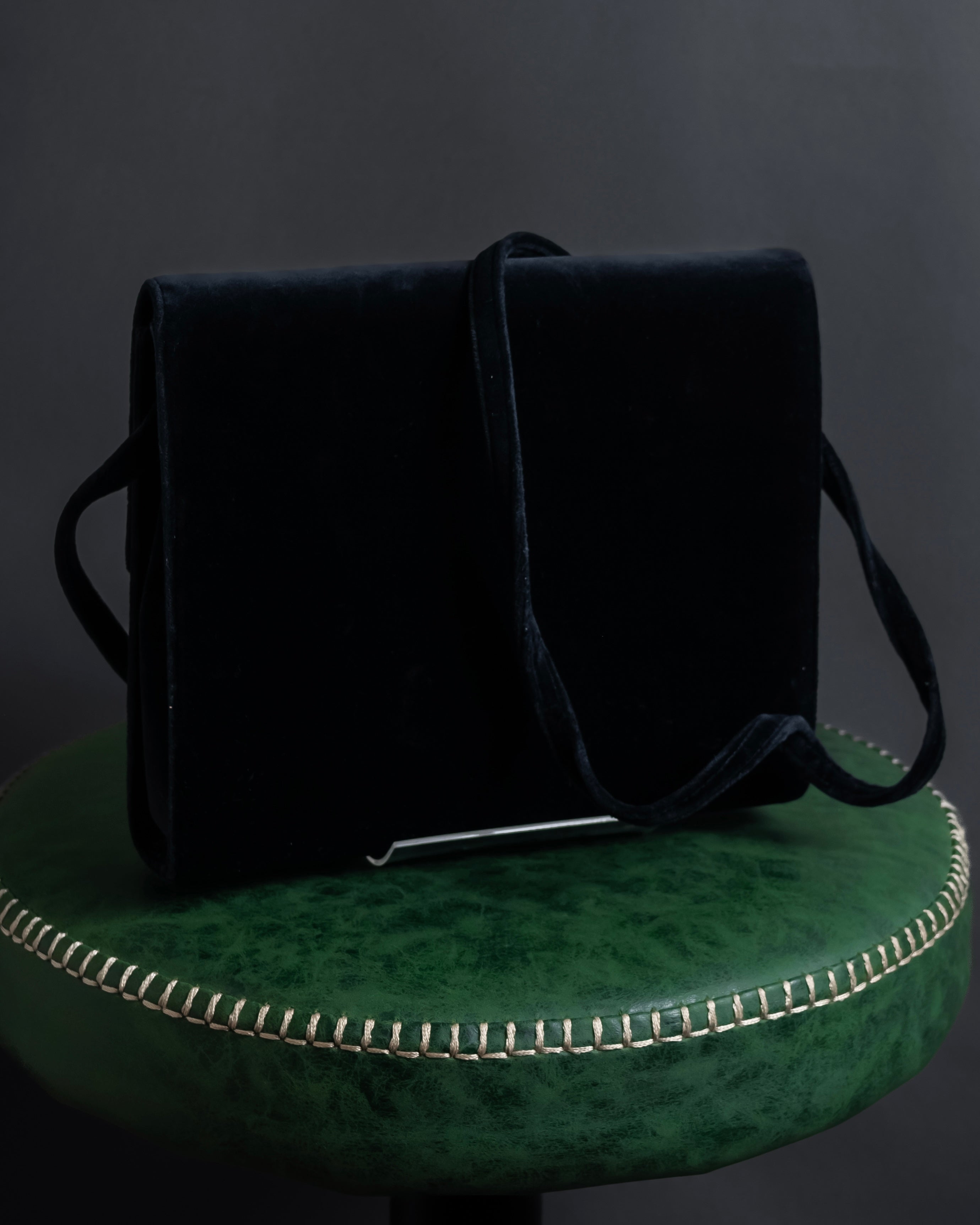 "Salvatore Ferragamo" Antique jewelry motif design velvet shoulder bag