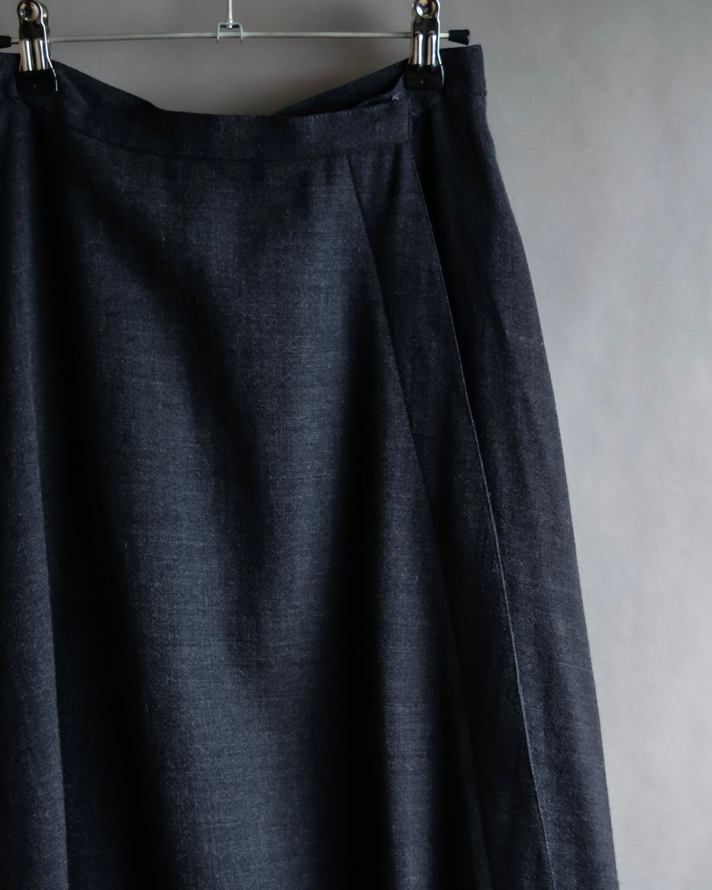 "Christian Dior" Front button design flare wool skirt