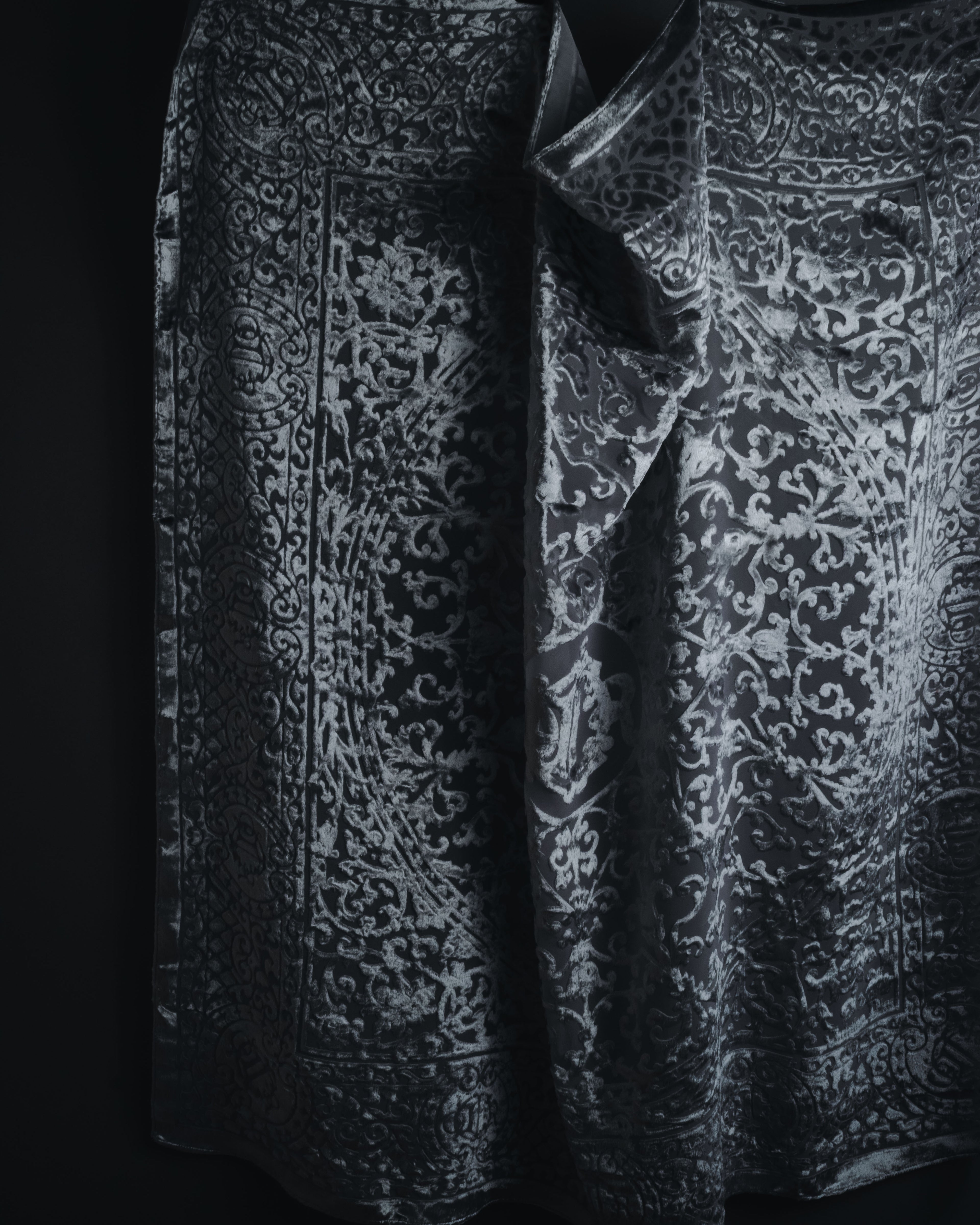 "Christian Dior" 80’s-90’s Burnout velvet arabesque logo stole