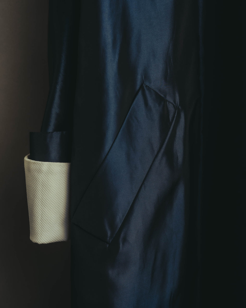 "CELINE" 70's-80's Dramatic contrast collar long coat