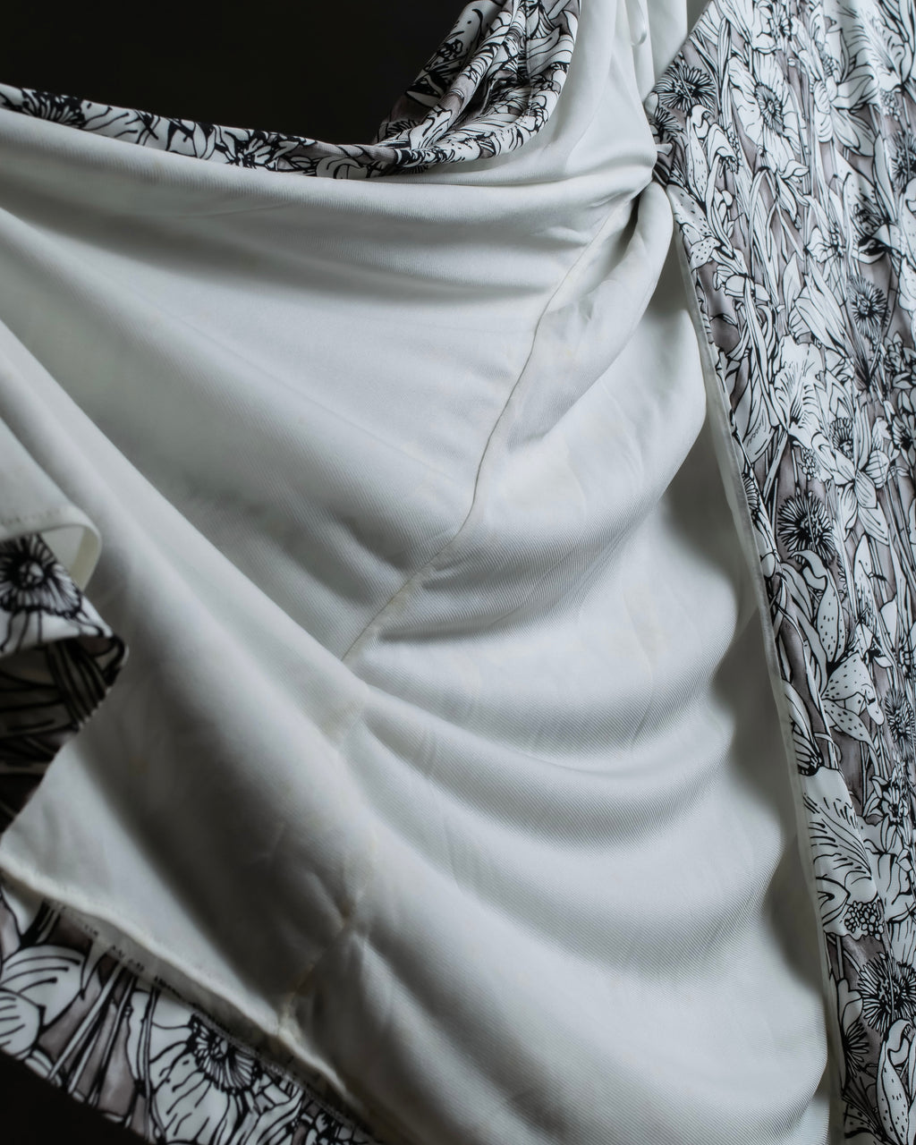 "GUCCI" Monotone floral print wrap dress