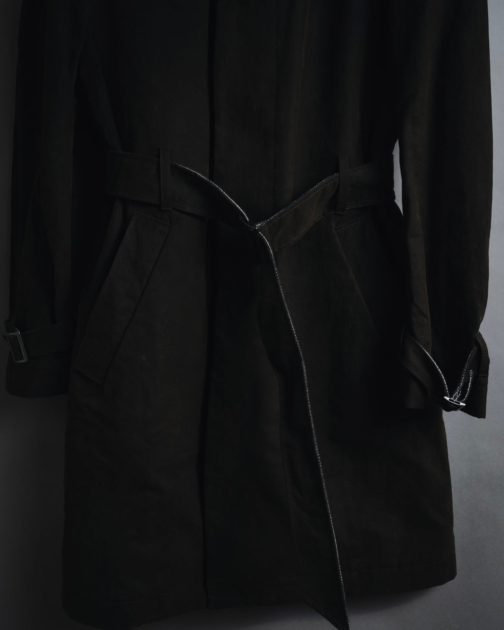 "DOLCE & GABBANA" 00’s resin coated patch detail belted coat