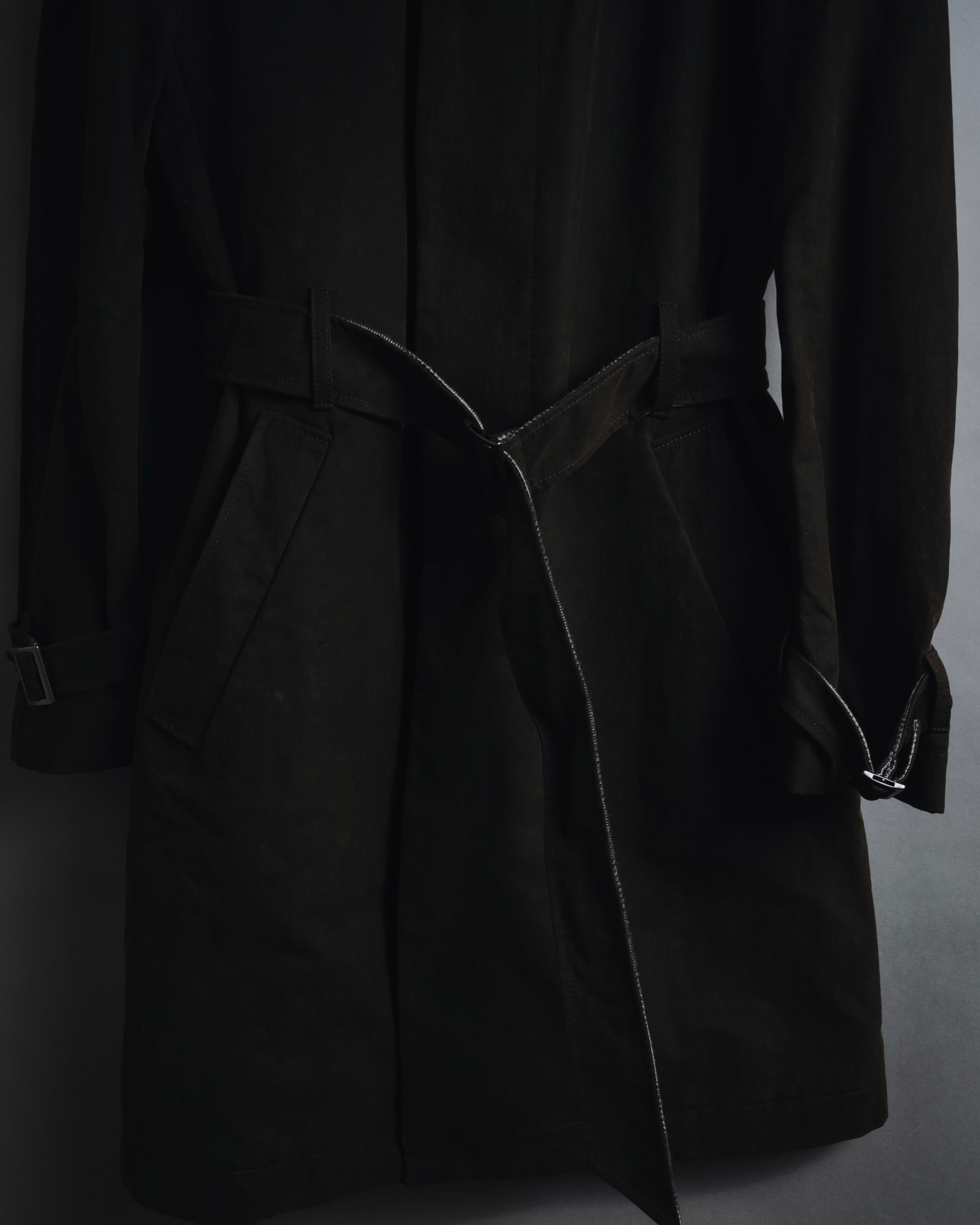 "DOLCE & GABBANA" 00’s resin coated patch detail belted coat