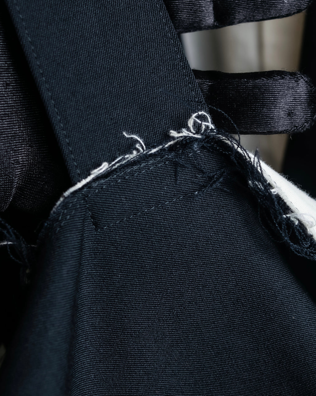 "COMME des GARCONS HOMME PLUS" 17AW Cutting design belted tailored jacket