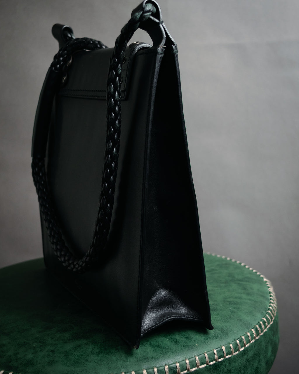 –SPECIAL– “YVES SAINT LAURENT”
2000’s Folk cutwork leather shoulder bag