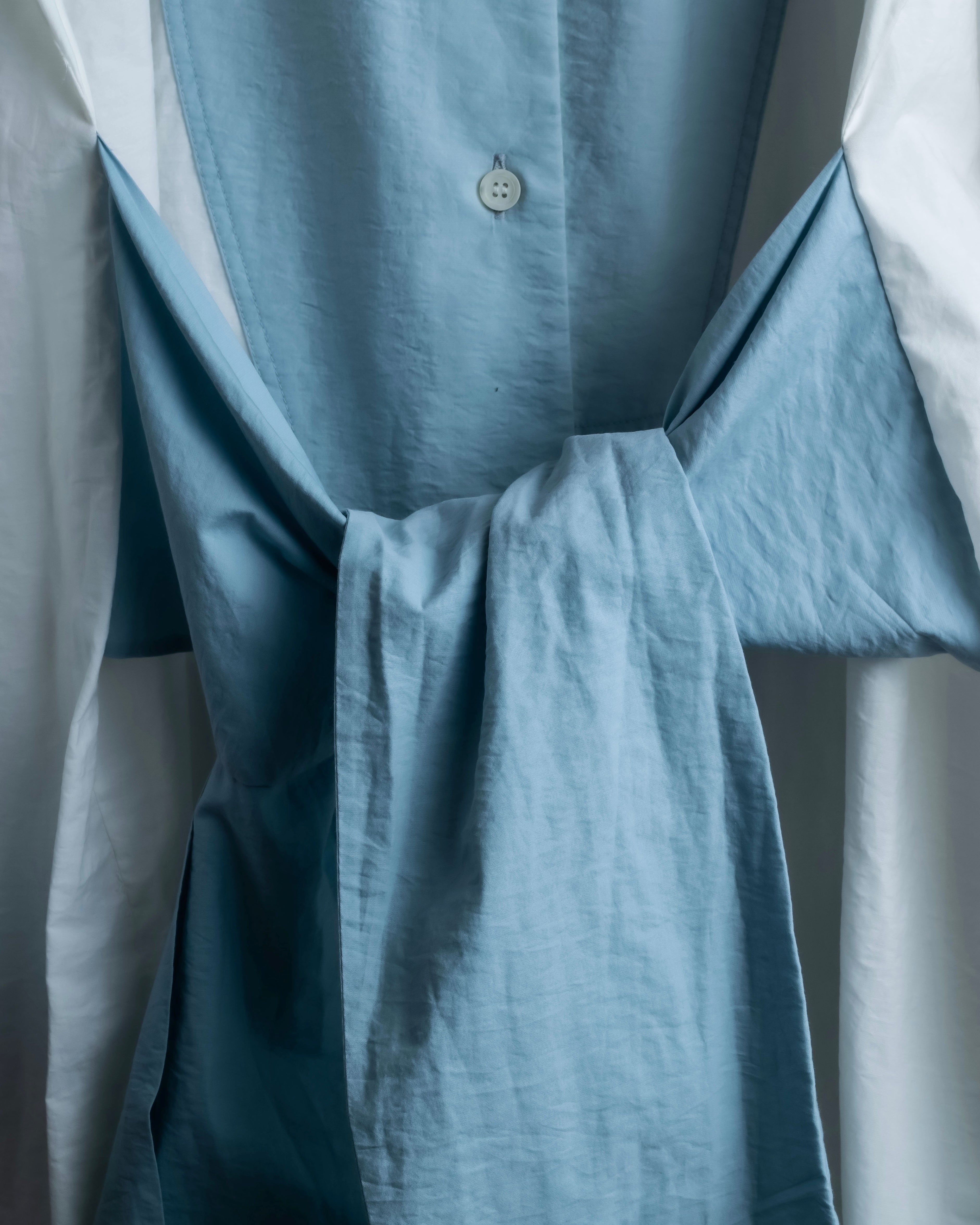 "LOEWE" Asymmetrical waist ribbon design long shirt