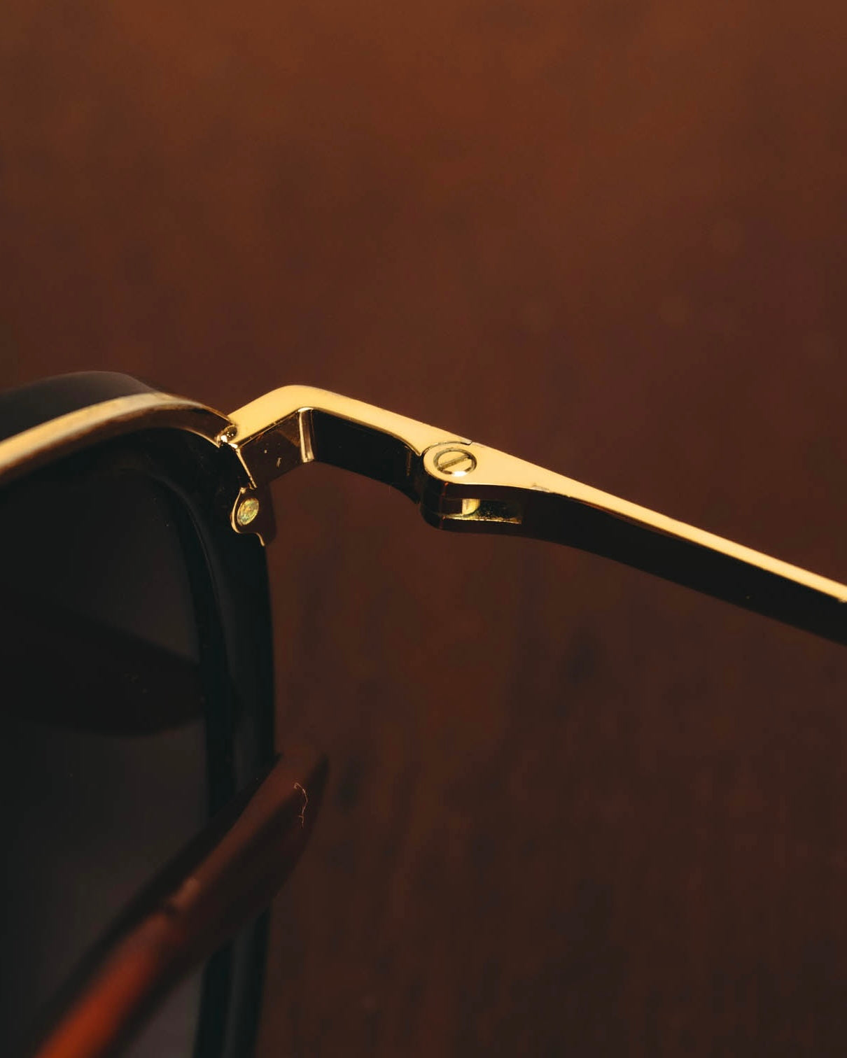 -SPECIAL- “GUCCI” 2010’s Oversized titanium and acetate sunglasses