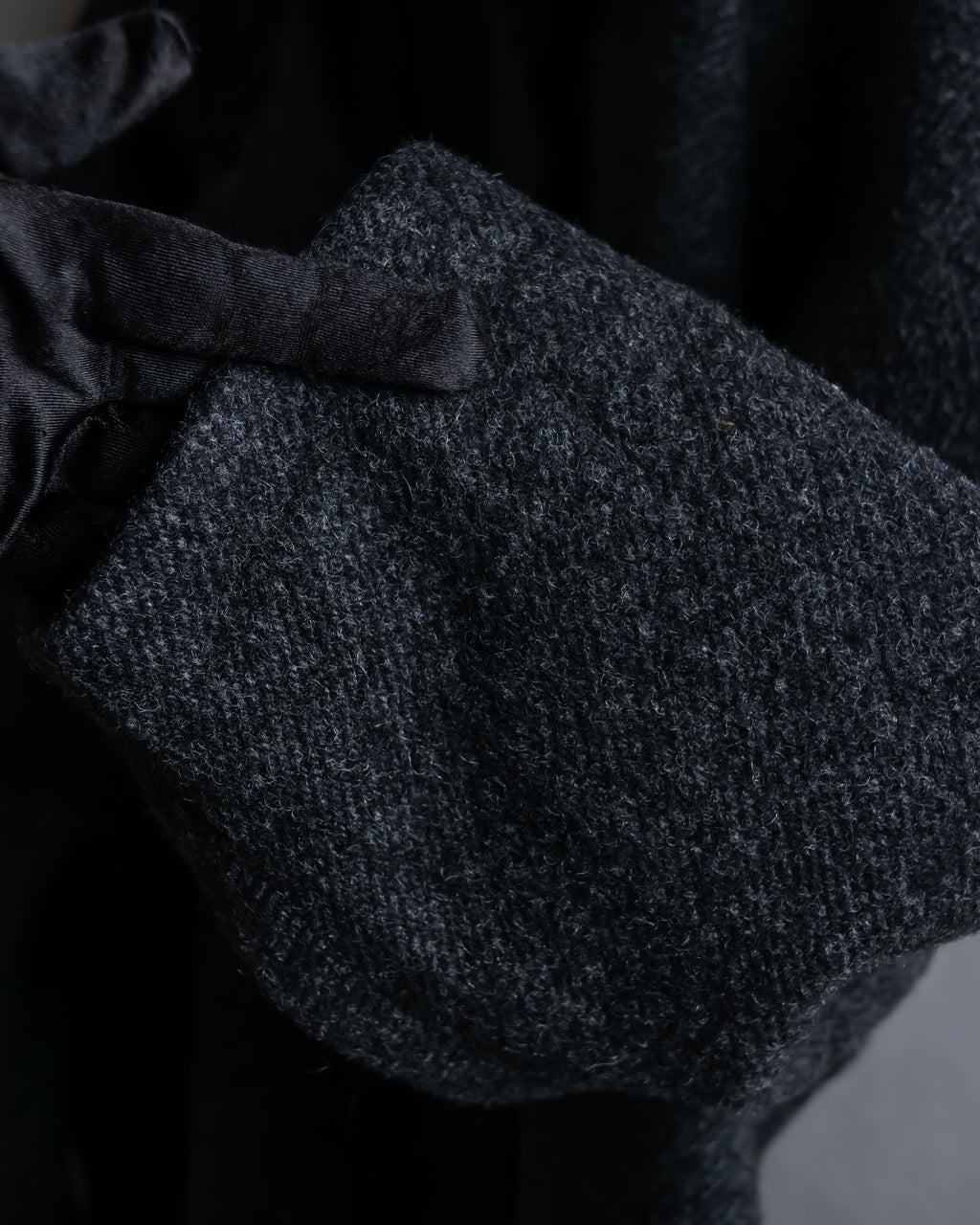 "Vintage fur collar chester coat"