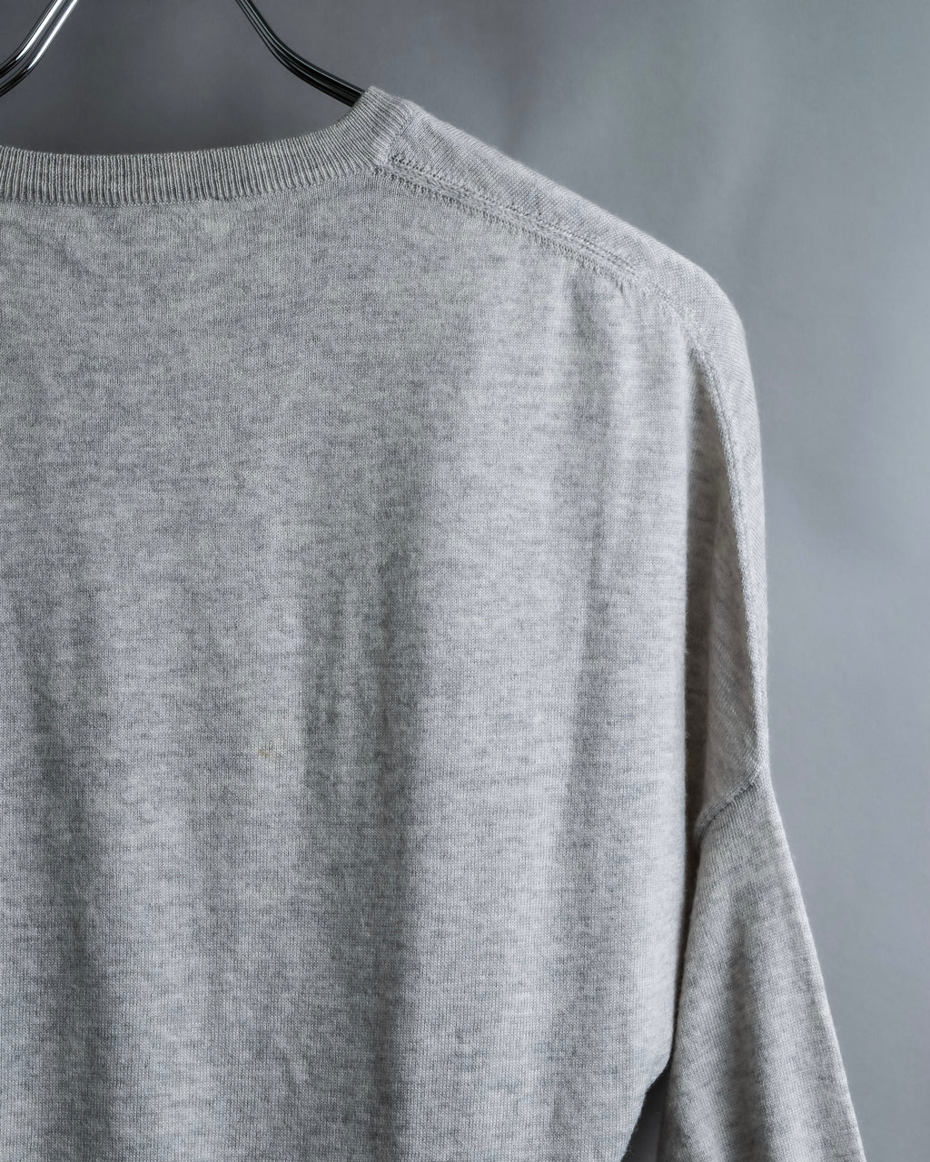 "JIL SANDER" Solid texture V neck mixed knit