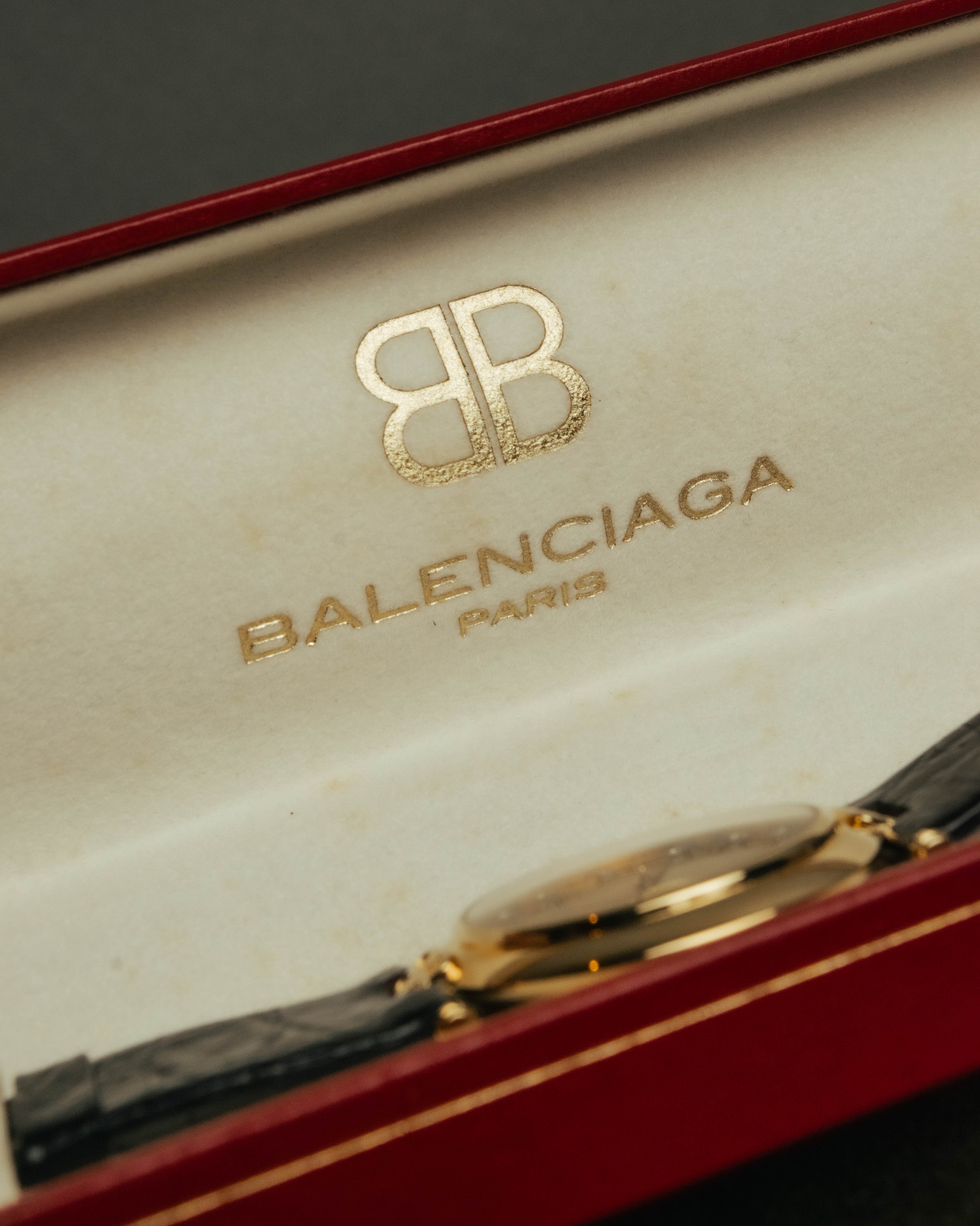 -SPECIAL- “Balenciaga” 80’s-90’s Gold tone round watch