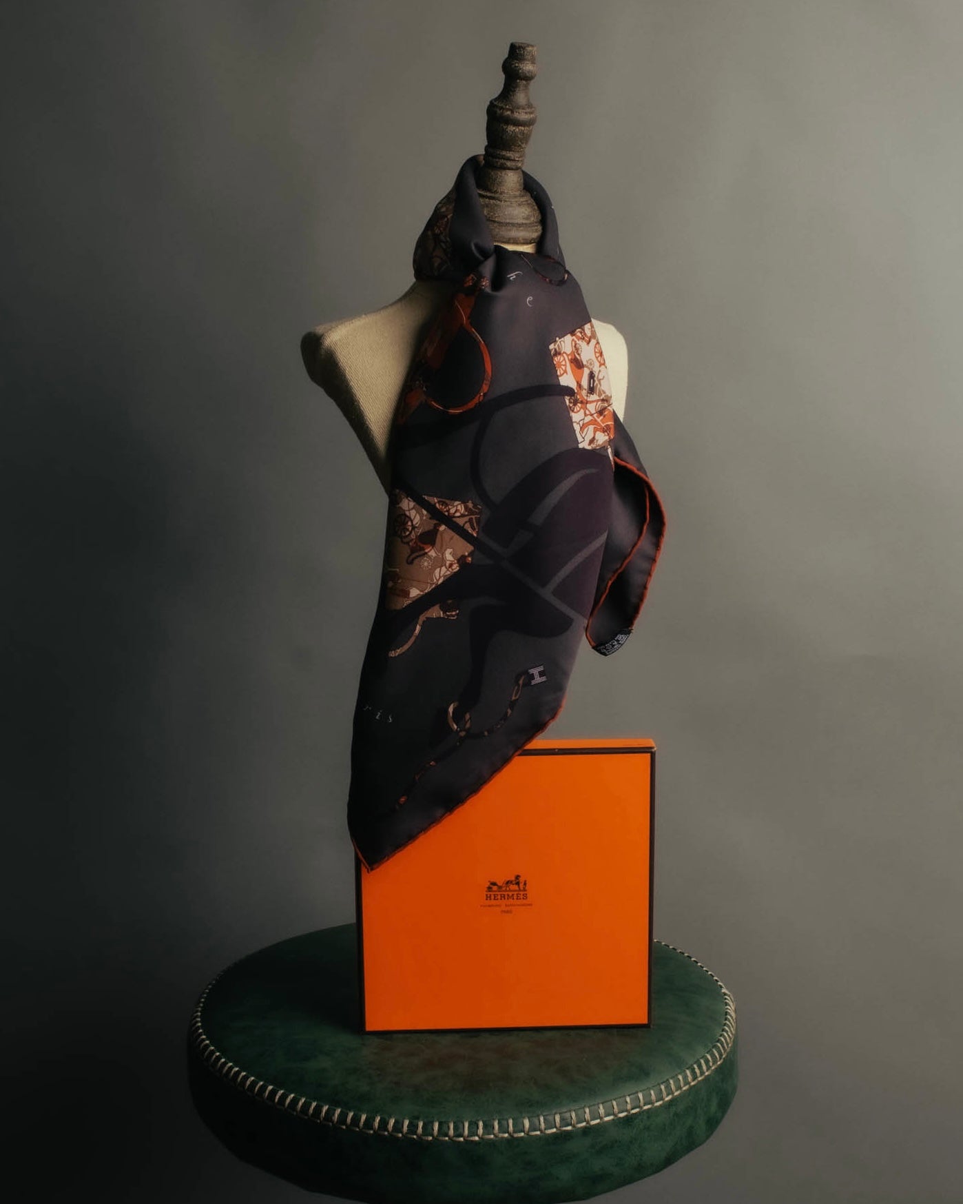 “Hermès” 2007 Kelly en calèche silk scarf